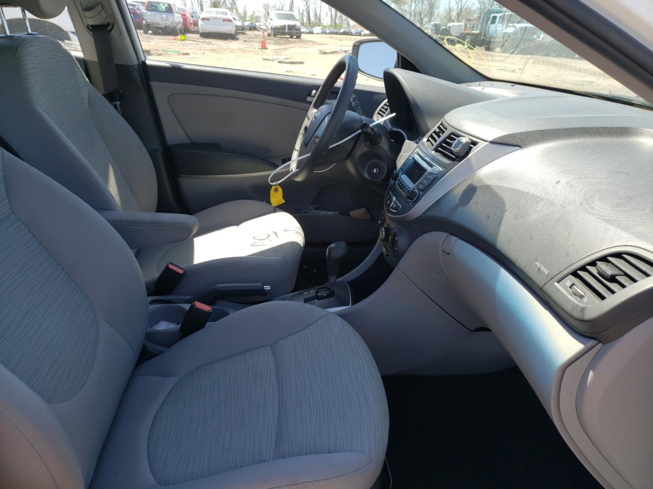 Photo 5 from auction – 2016 HYUNDAI ACCENT SE with VIN KMHCT4AE7GU978063