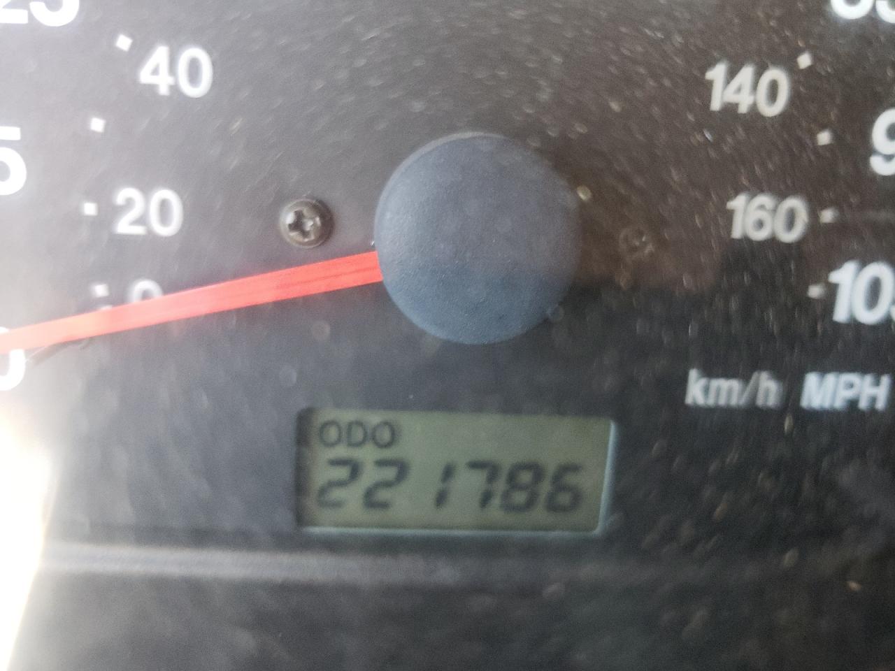 Foto 8 de la subasta – 1999 CHEVROLET TRACKER con VIN 2CNBJ13C9X6902502