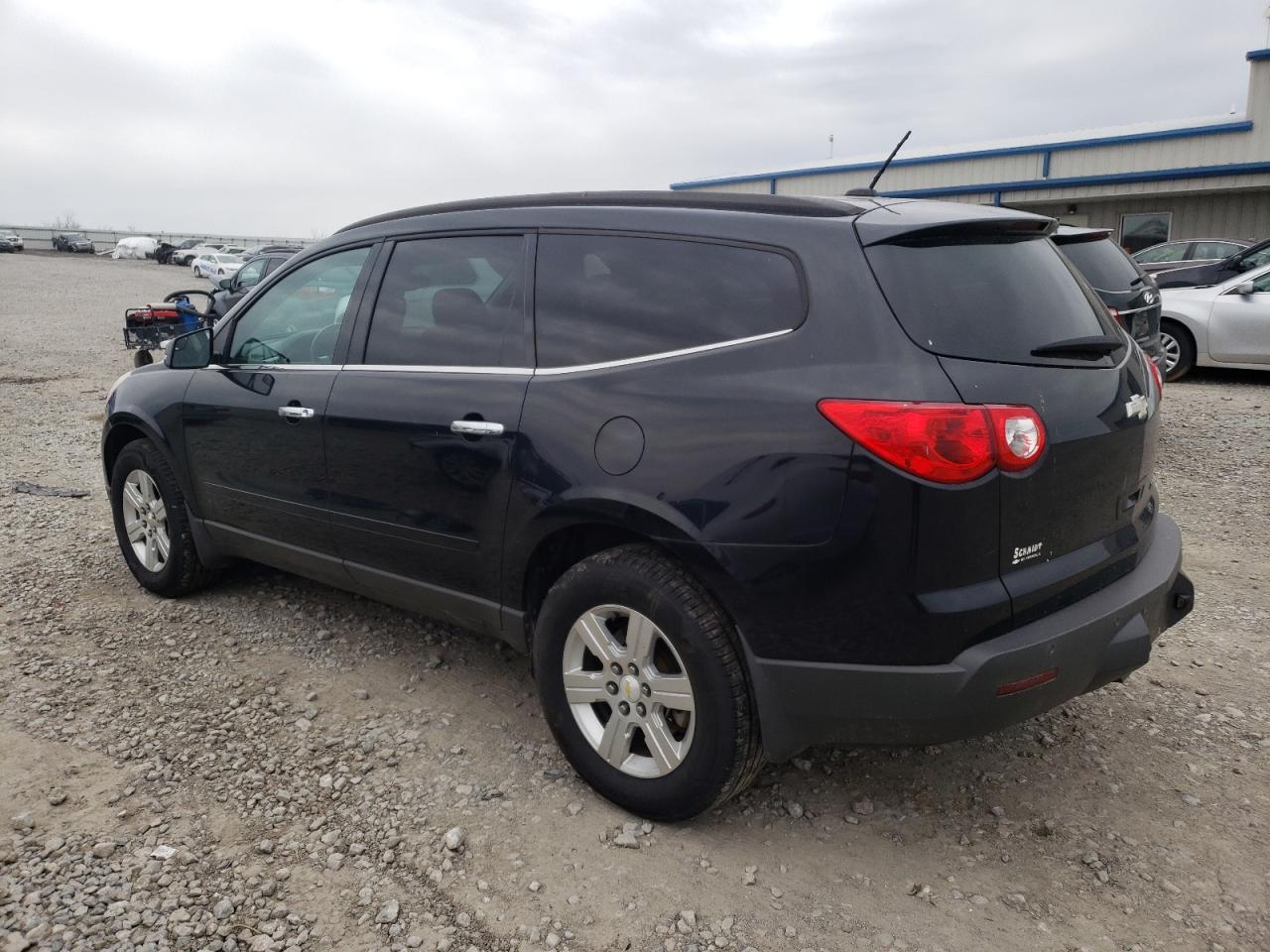 Photo 3 from auction – 2011 CHEVROLET TRAVERSE L with VIN 1GNKRGED1BJ410653