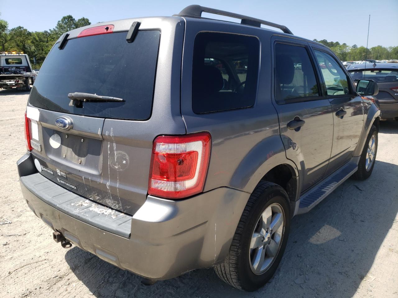 Photo 4 from auction – 2009 FORD ESCAPE XLT with VIN 1FMCU03G19KD11539