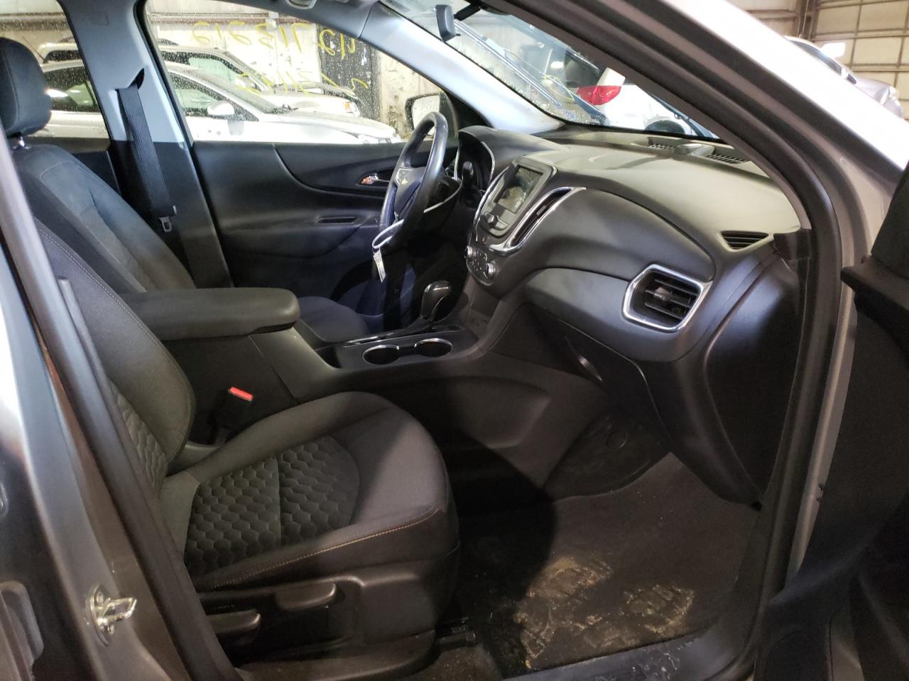 Photo 5 from auction – 2019 CHEVROLET EQUINOX LT with VIN 3GNAXUEV0KS554265