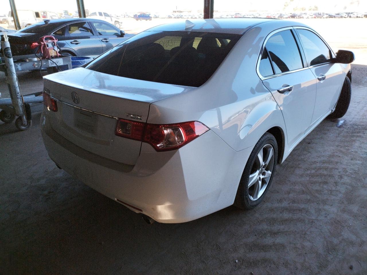 Photo 4 from auction – 2013 ACURA TSX with VIN JH4CU2F45DC013563