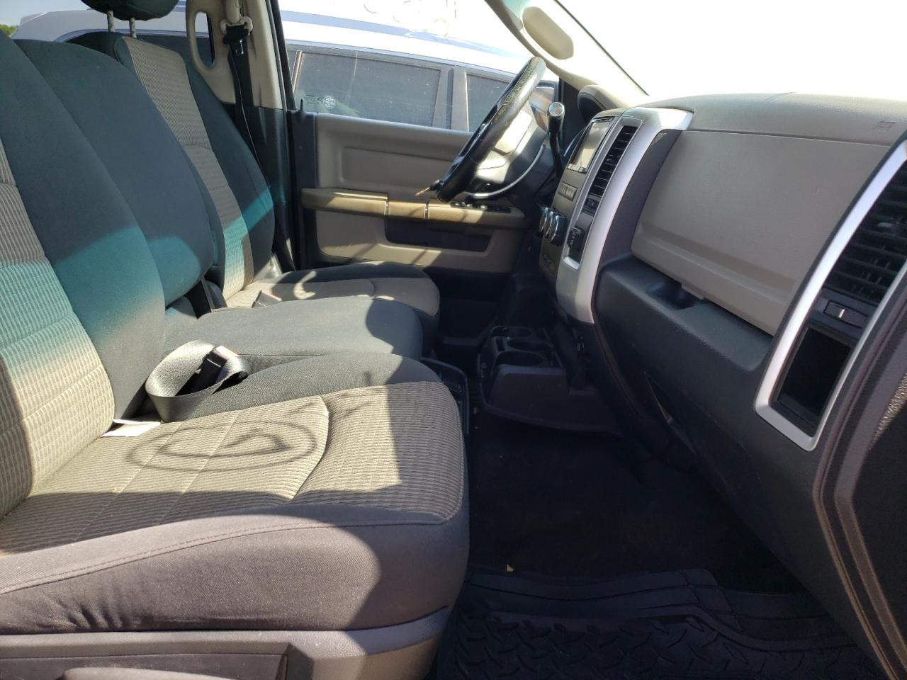 Photo 5 from auction – 2011 DODGE RAM 1500 with VIN 1D7RB1CT7BS547955