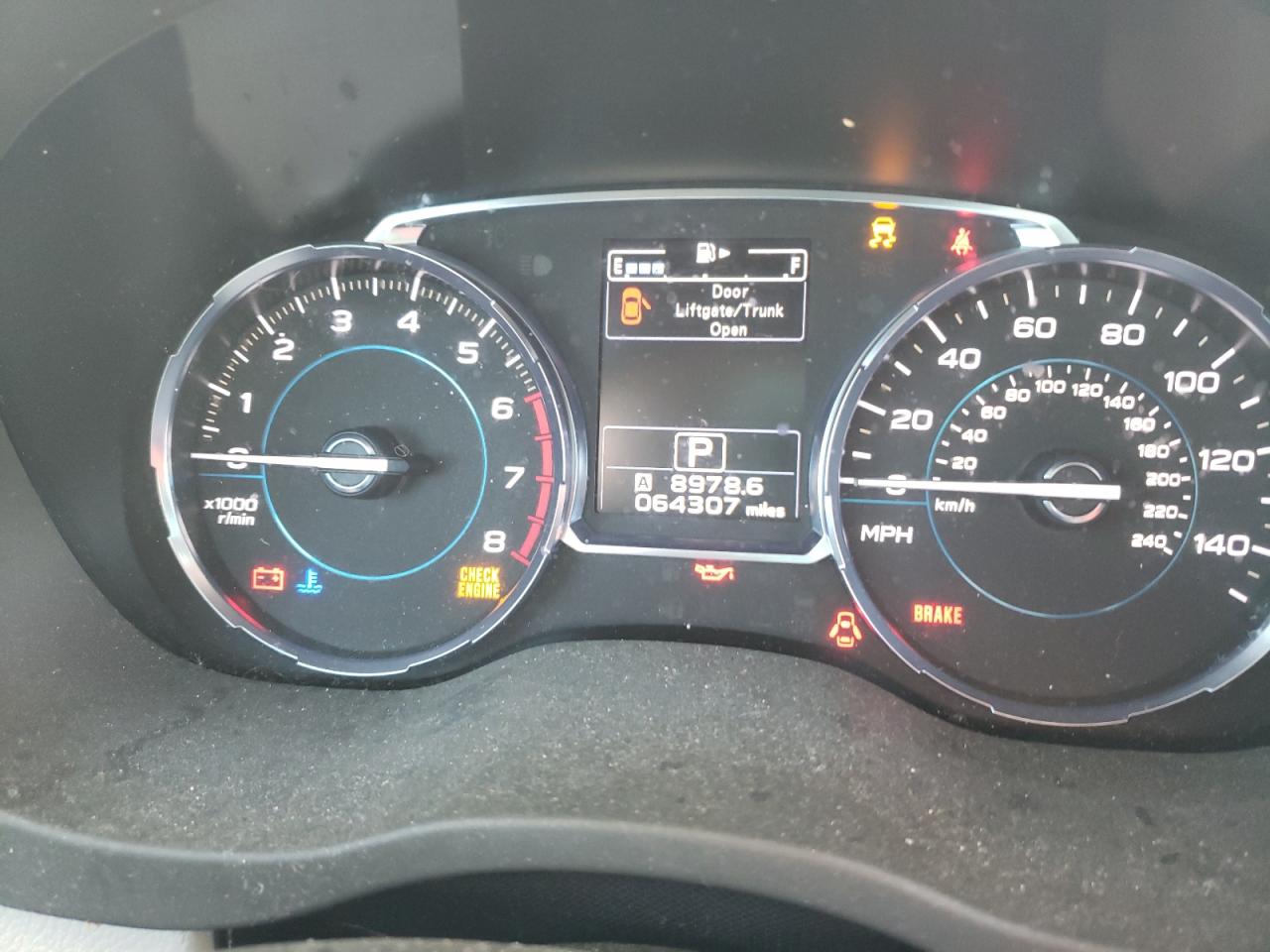 Photo 8 from auction – 2018 SUBARU FORESTER 2 with VIN JF2SJALC3JH609217