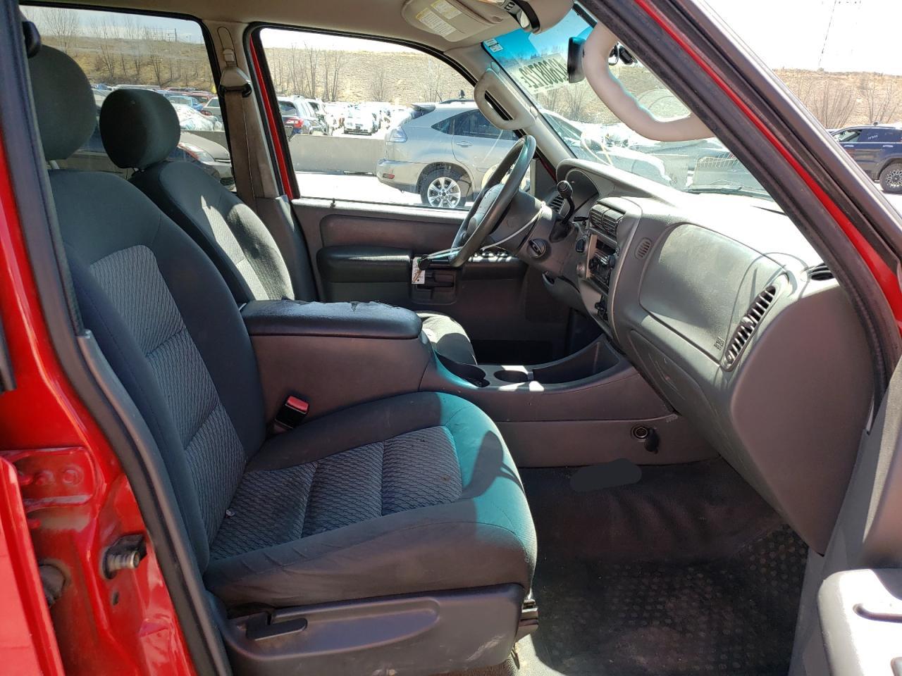 Photo 5 from auction – 2005 FORD EXPLORER S with VIN 1FMZU77K15UB59438