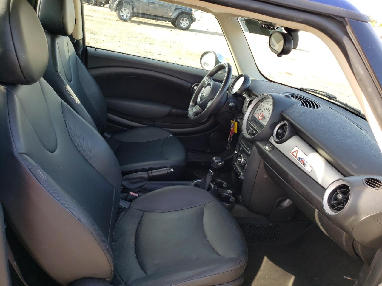 Photo 6 from auction – 2013 MINI COOPER with VIN WMWSU3C57DT691714