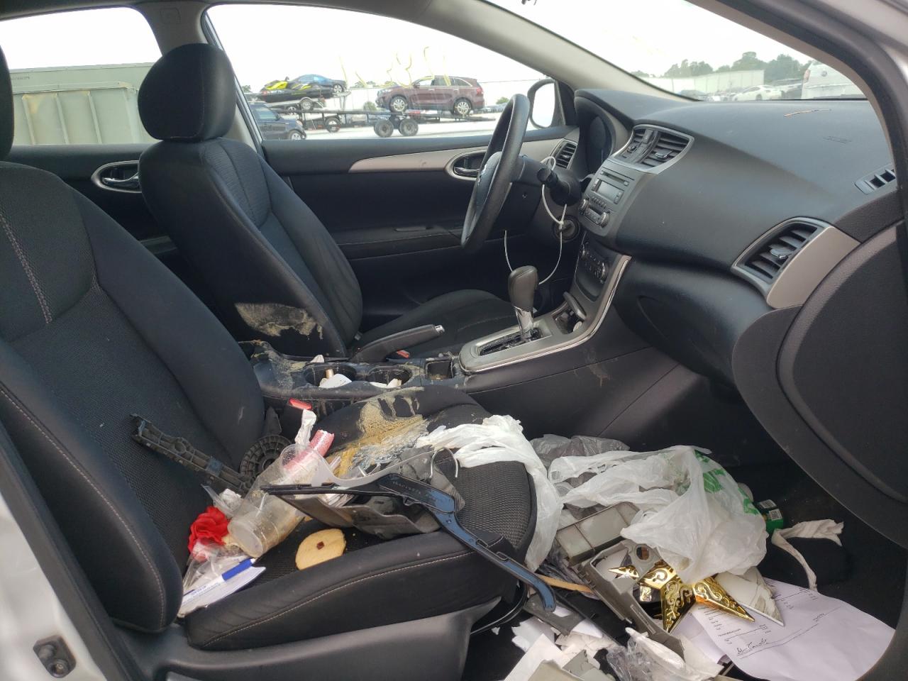 Photo 5 from auction – 2014 NISSAN SENTRA S with VIN 3N1AB7AP1EY278067