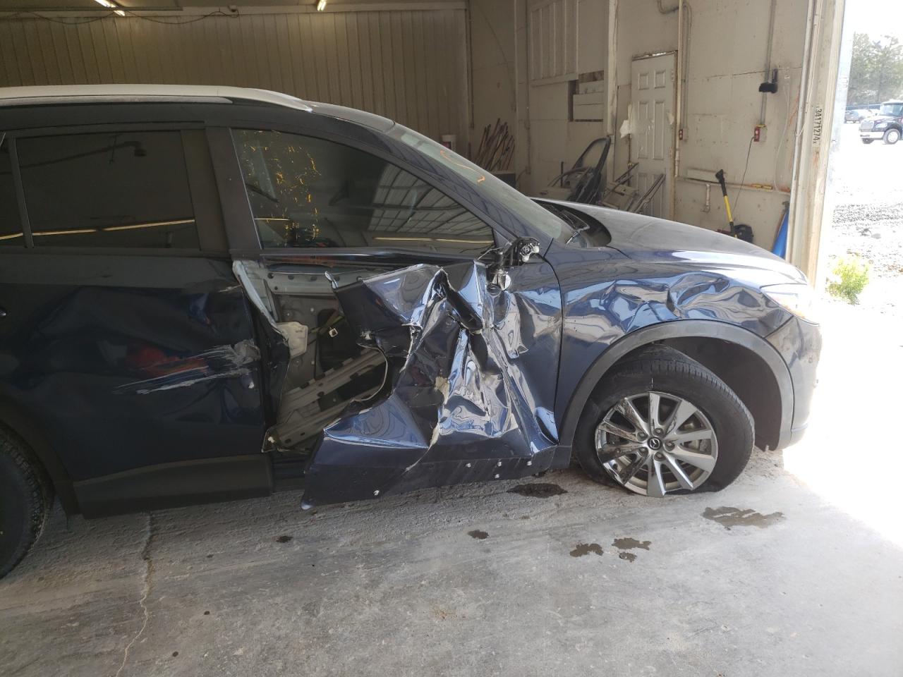 Photo 9 from auction – 2016 MAZDA CX-5 TOURI with VIN JM3KE2CY0G0759708