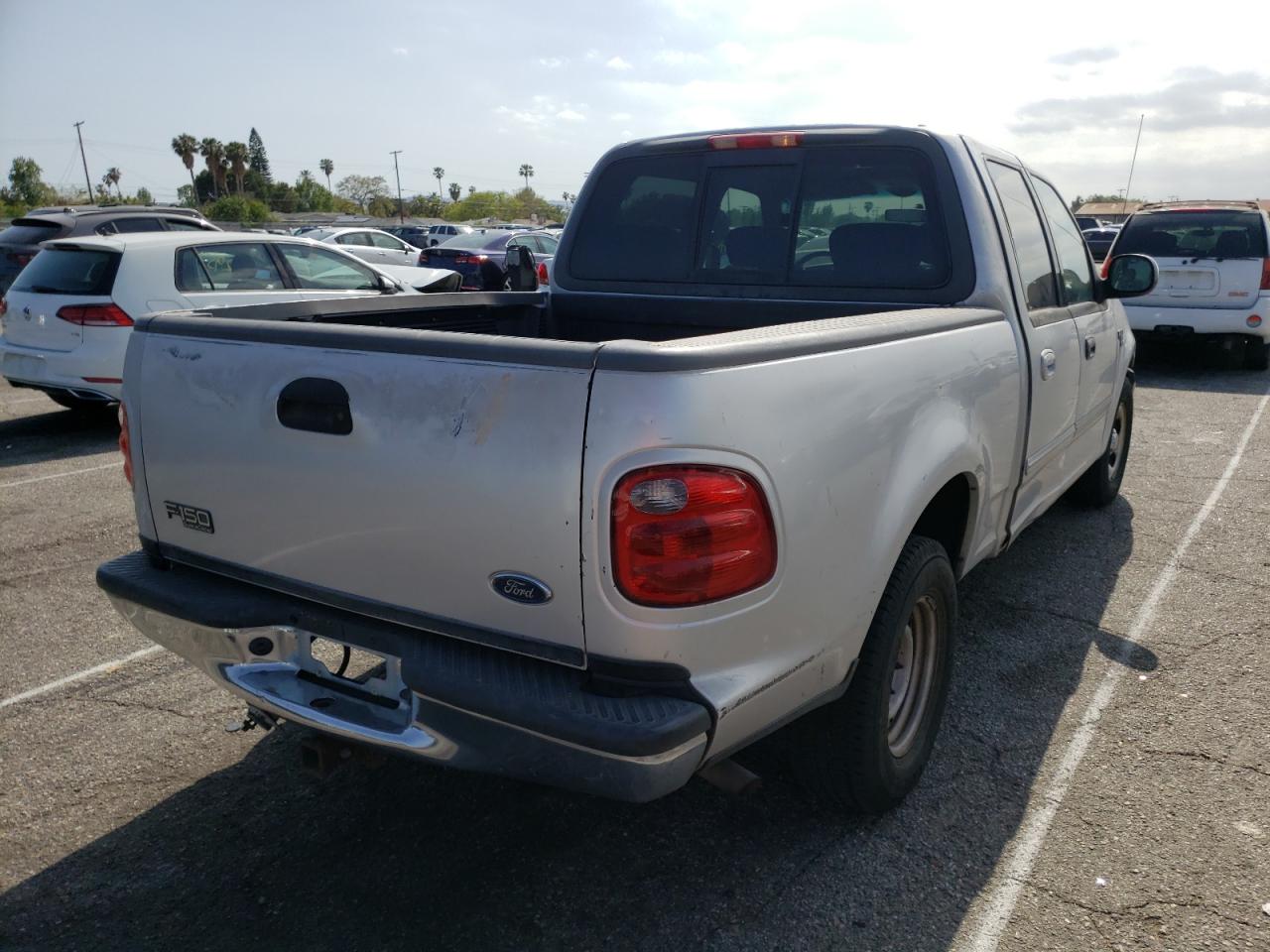 Photo 4 from auction – 2001 FORD F150 SUPER with VIN 1FTRW07W01KF74720