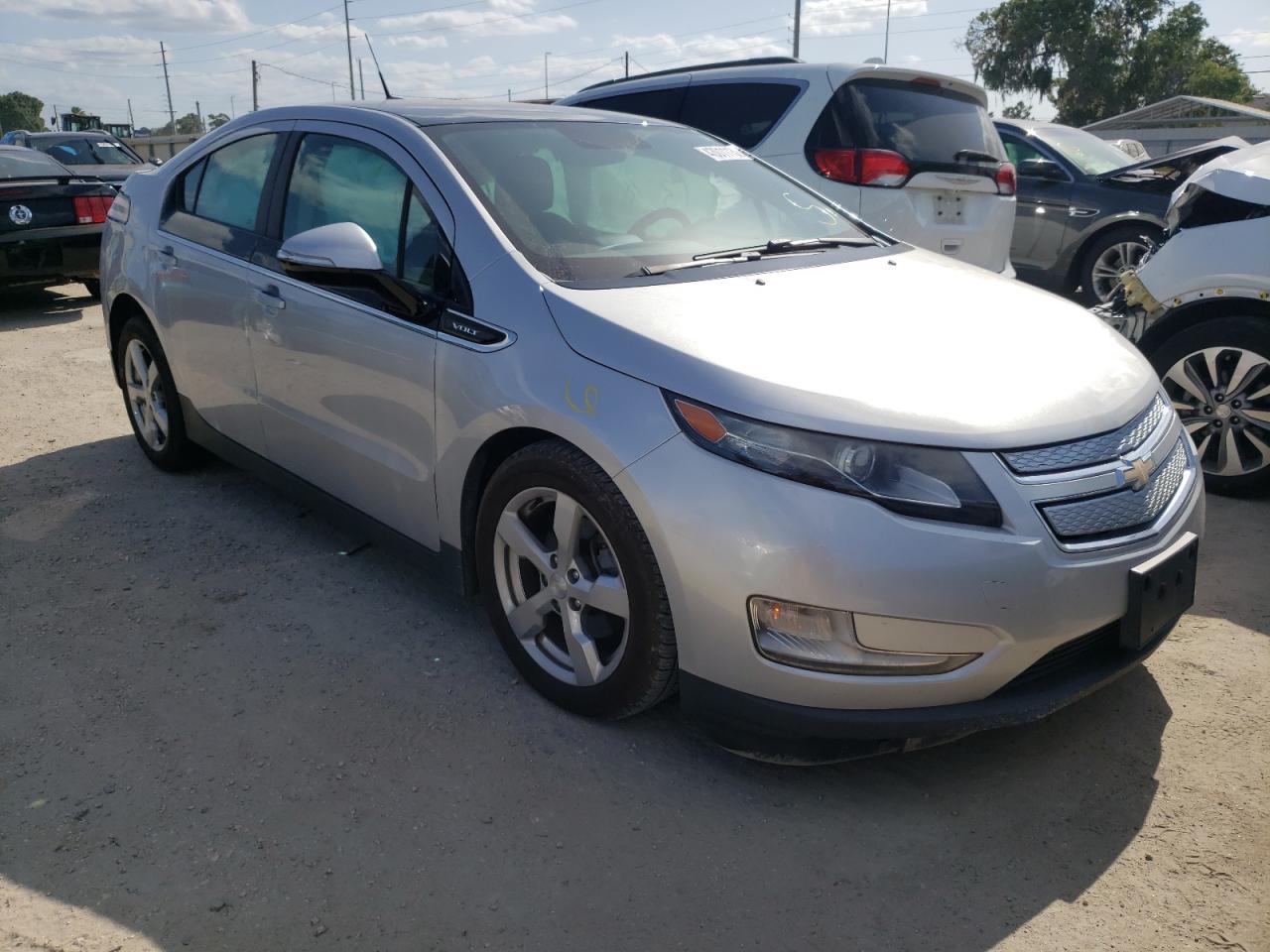 CHEVROLET VOLT 2012 with VIN 1G1RA6E4XCU105301 - Photo from auction