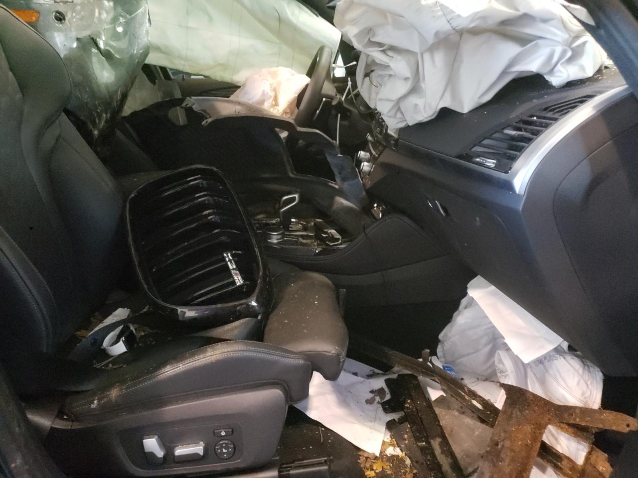 Photo 5 from auction – 2020 BMW X3 M COMPE with VIN 5YMTS0C03L9B20890