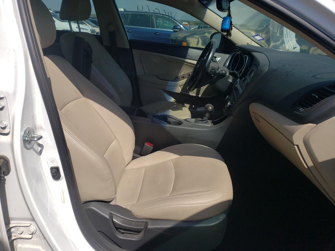 Photo 5 from auction – 2015 KIA OPTIMA EX with VIN 5XXGN4A7XFG433514