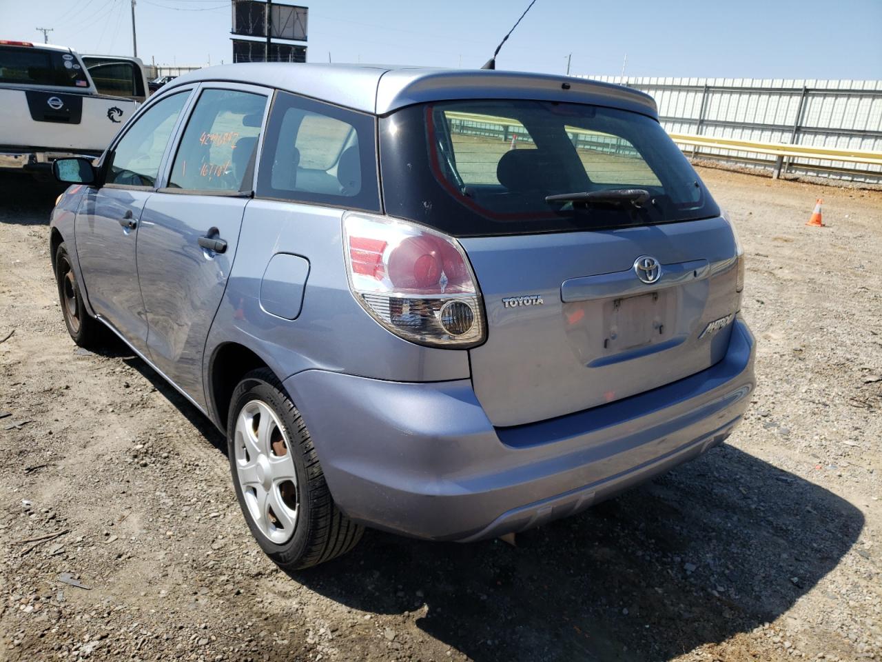 Photo 3 from auction – 2005 TOYOTA MATRIX with VIN 2T1KR32EX5C389302