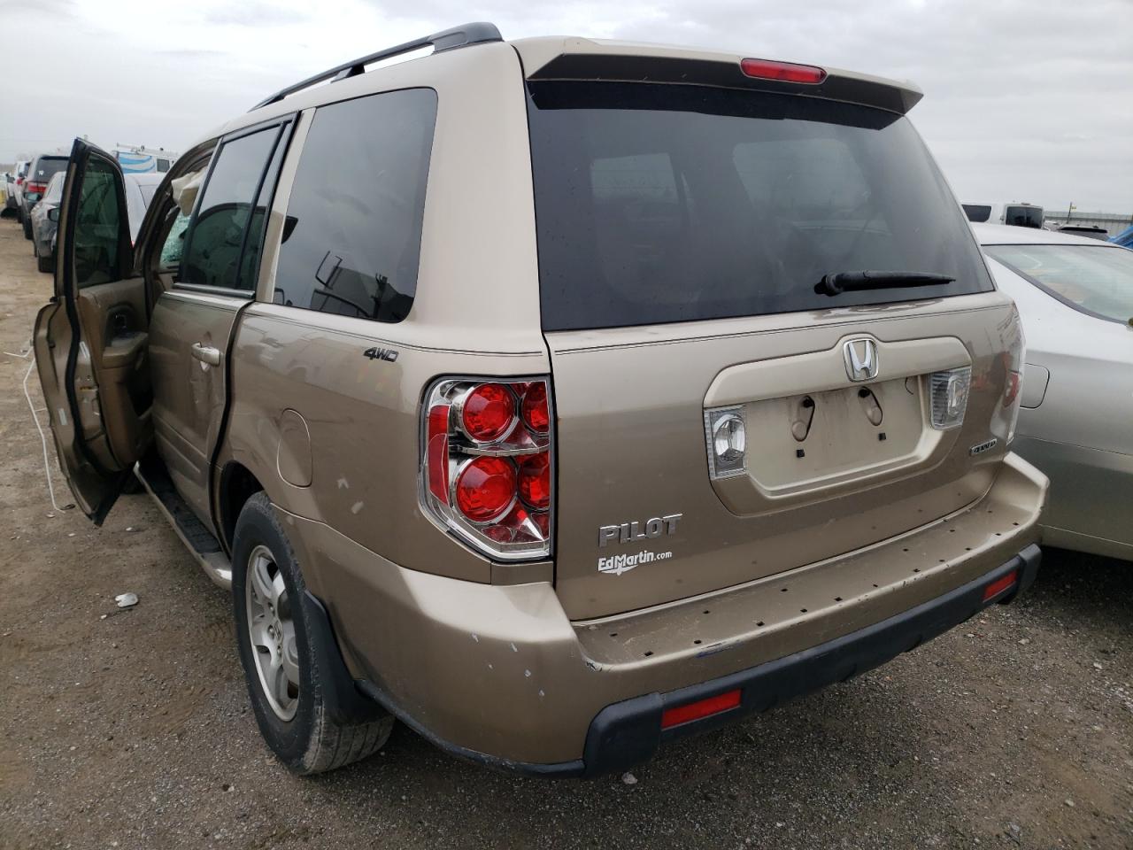 Photo 3 from auction – 2006 HONDA PILOT EX with VIN 5FNYF18676B008364