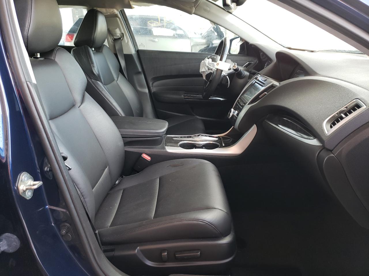 Photo 5 from auction – 2018 ACURA TLX with VIN 19UUB2F32JA002161