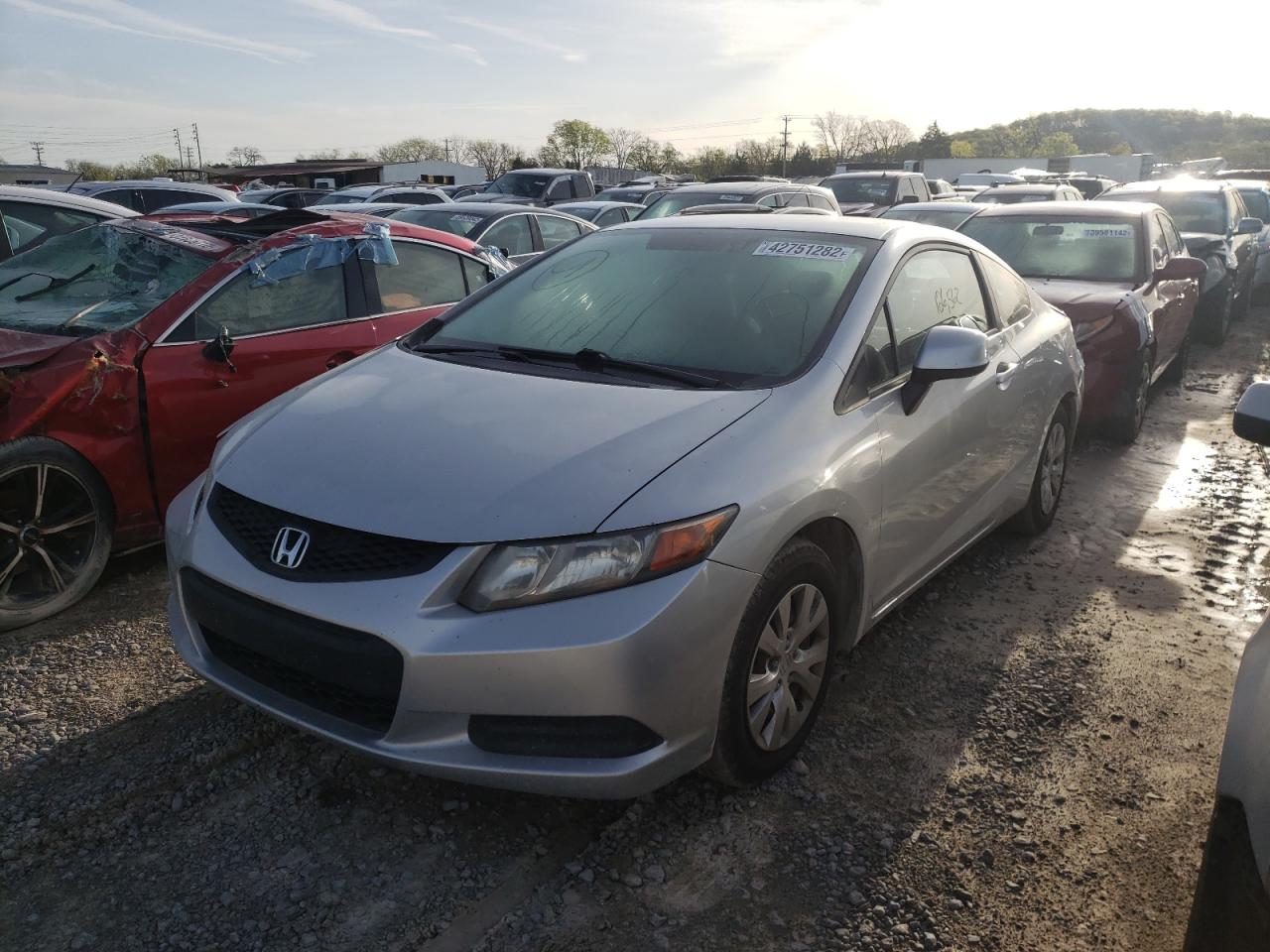 Photo 2 from auction – 2012 HONDA CIVIC LX with VIN 2HGFG3B57CH513568