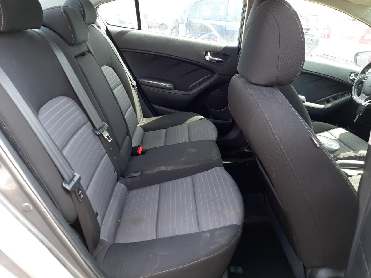 Photo 6 from auction – 2015 KIA FORTE EX with VIN KNAFX4A82F5282362