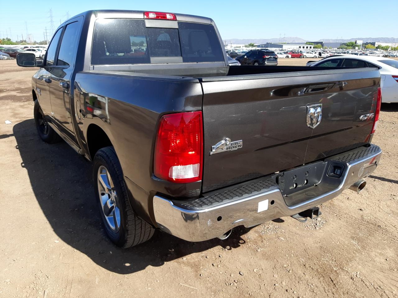 Photo 3 from auction – 2016 RAM 1500 SLT with VIN 3C6RR7LT3GG226008