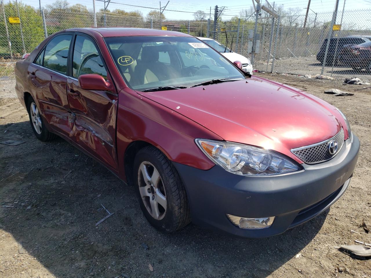 TOYOTA CAMRY LE 2005 with VIN 4T1BE32K85U067032 - Photo from auction