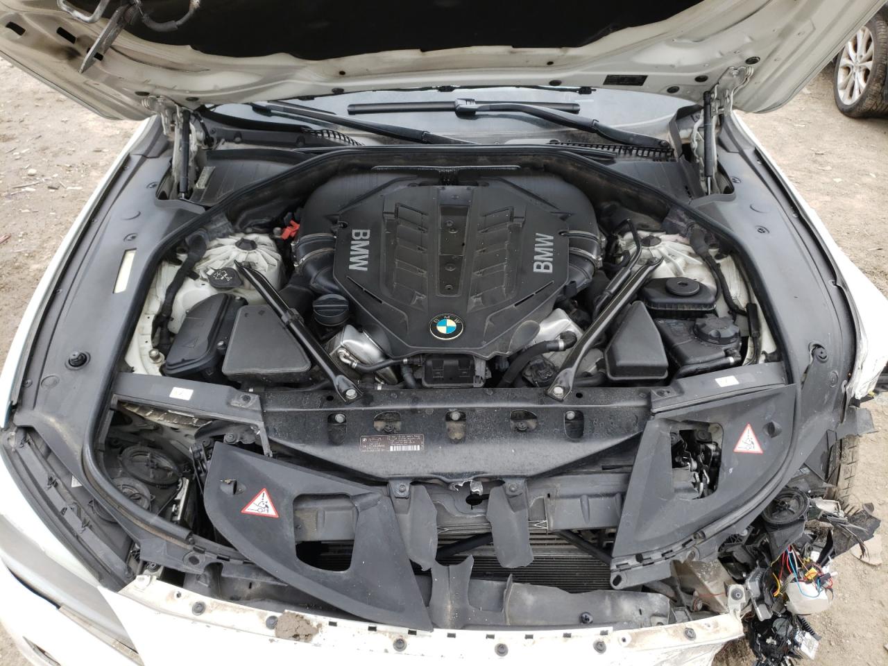 Photo 7 from auction – 2012 BMW 750 I with VIN WBAKC6C56CC396686