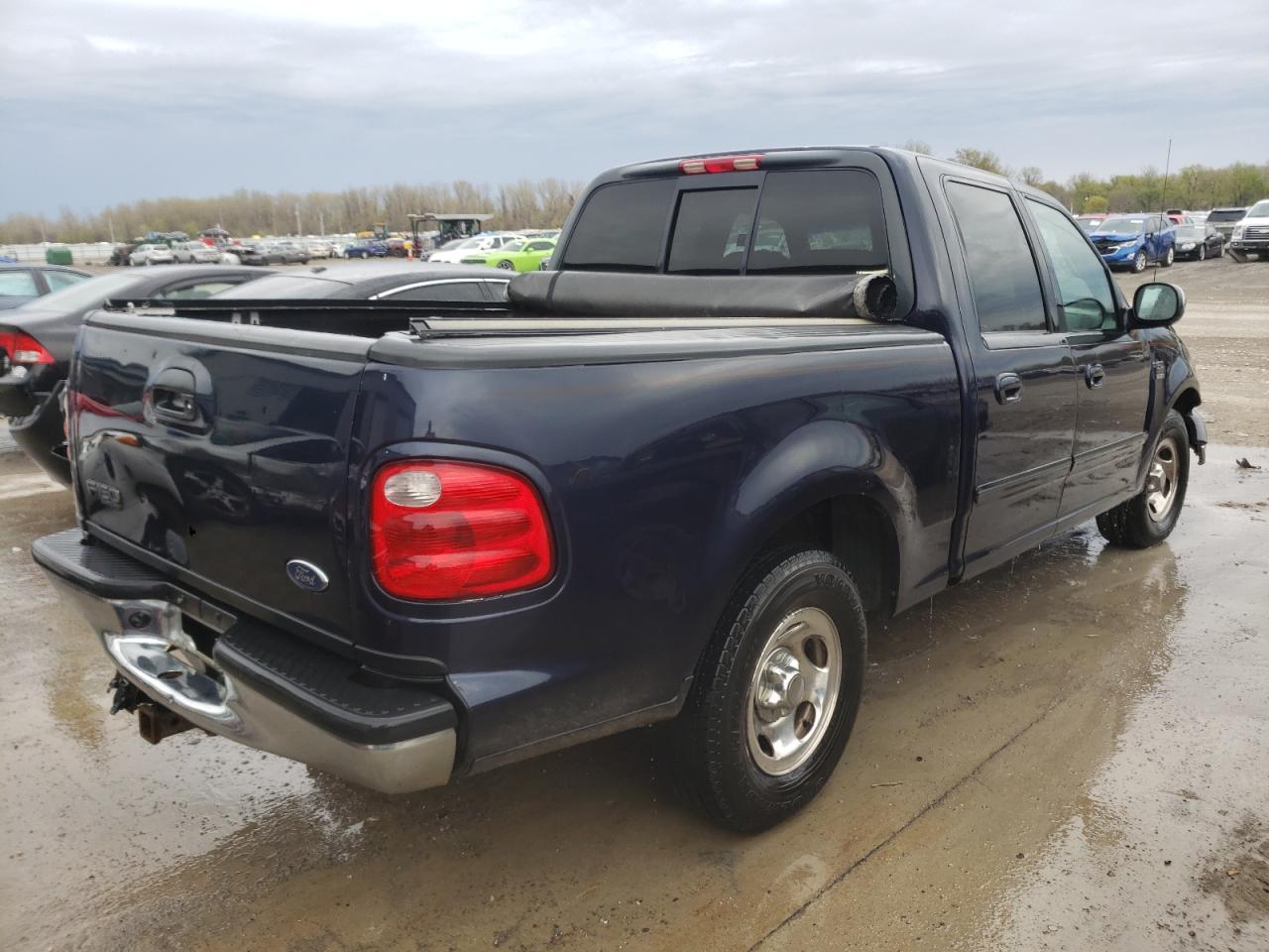 Photo 4 from auction – 2001 FORD F150 SUPER with VIN 1FTRW07L51KB87781
