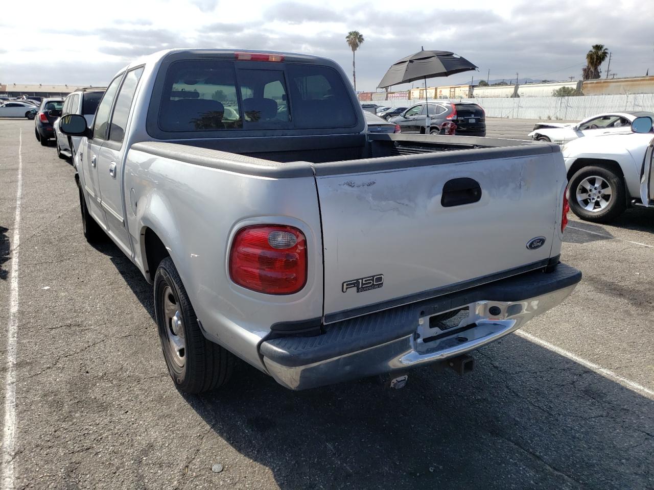Photo 3 from auction – 2001 FORD F150 SUPER with VIN 1FTRW07W01KF74720