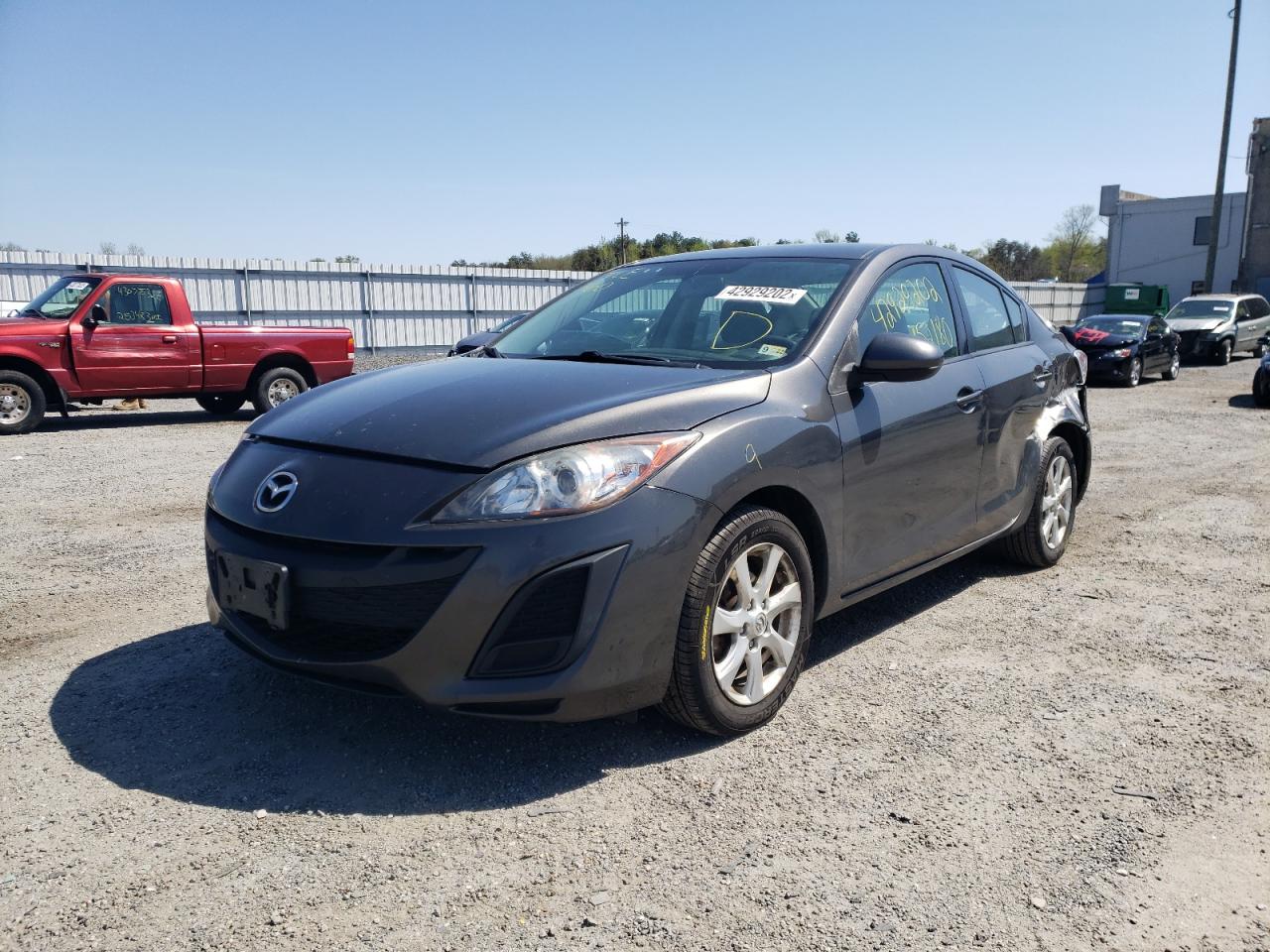 Photo 2 from auction – 2010 MAZDA 3 I with VIN JM1BL1SF6A1279845