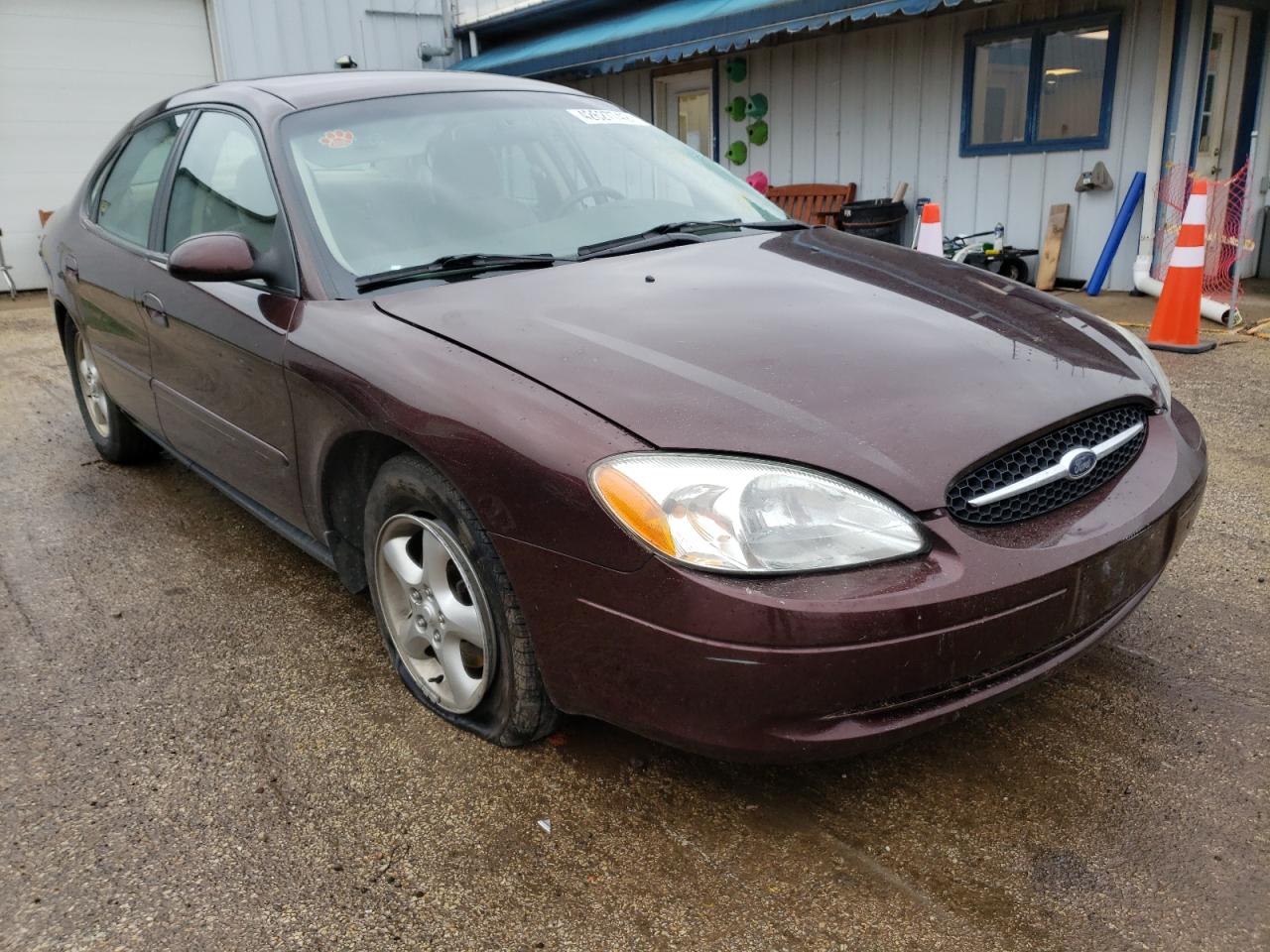 Photo 1 from auction – 2001 FORD TAURUS SES with VIN 1FAFP55U11G273543