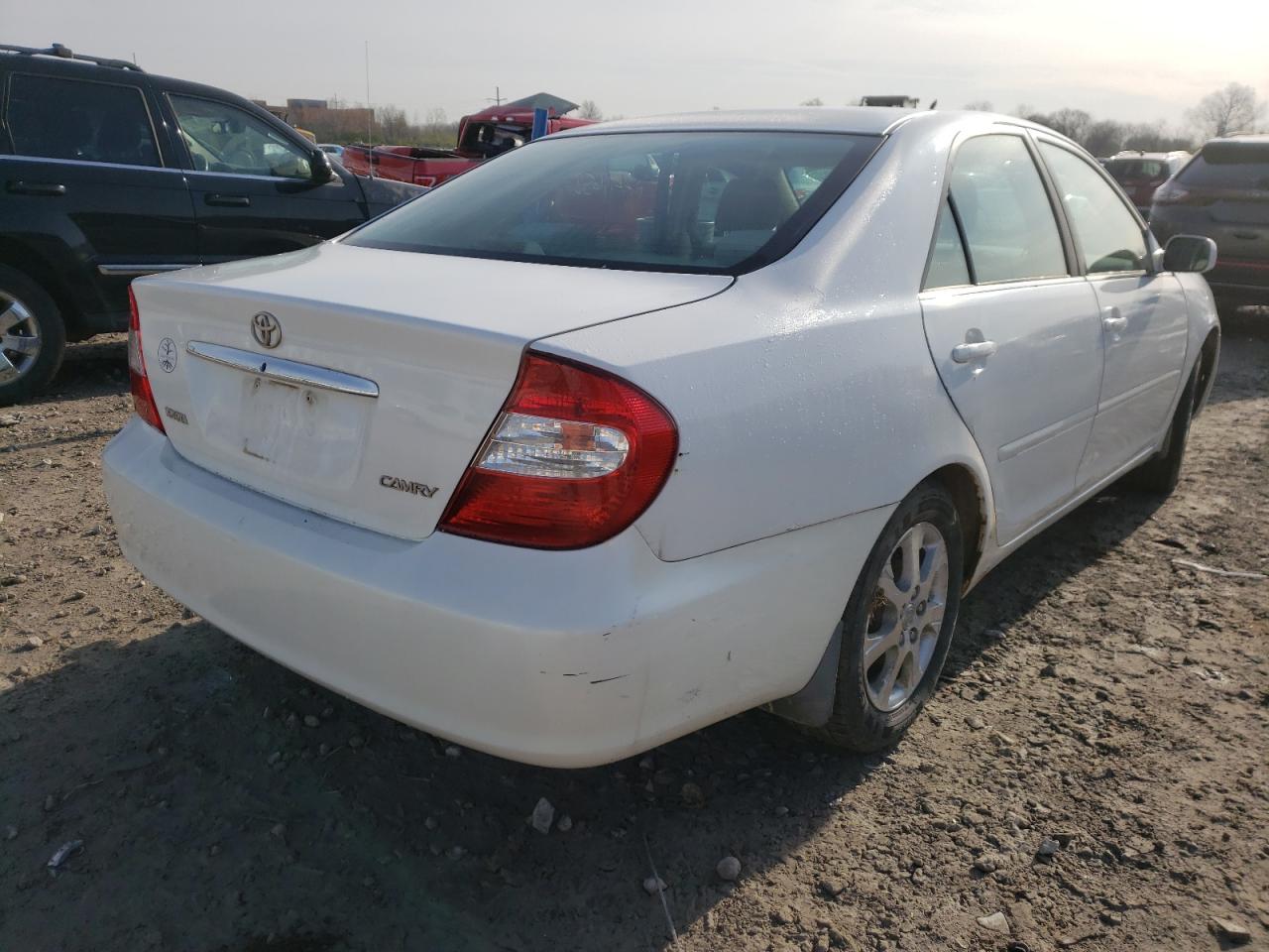 Photo 4 from auction – 2004 TOYOTA CAMRY LE with VIN JTDBE32K340251255