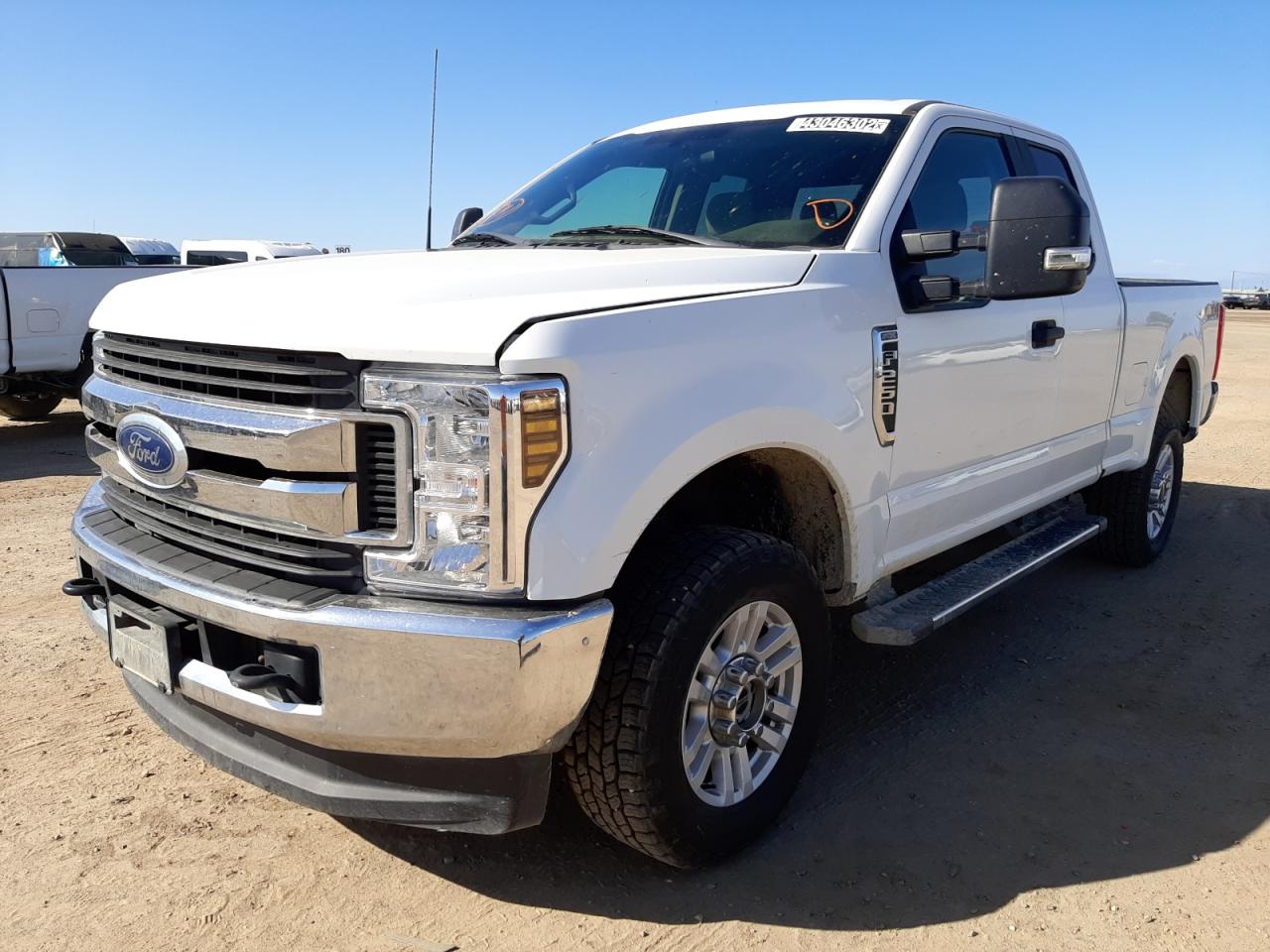 Photo 2 from auction – 2018 FORD F250 SUPER with VIN 1FT7X2B68JEB36338