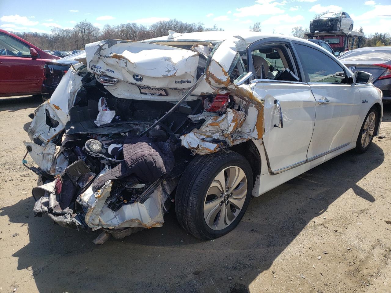 Photo 4 from auction – 2013 HYUNDAI SONATA HYB with VIN KMHEC4A43DA090309