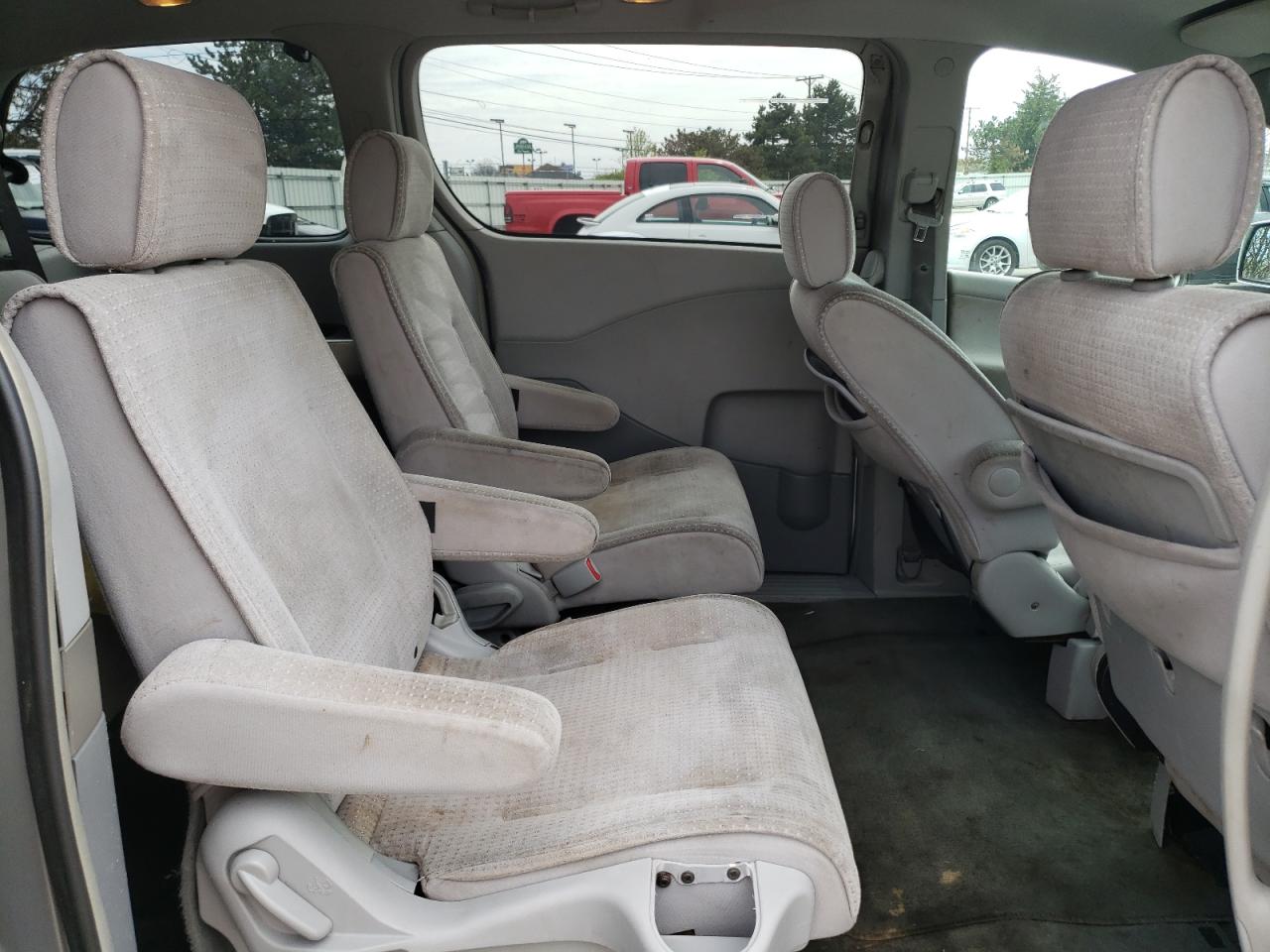Photo 6 from auction – 2004 NISSAN QUEST S with VIN 5N1BV28U74N324371