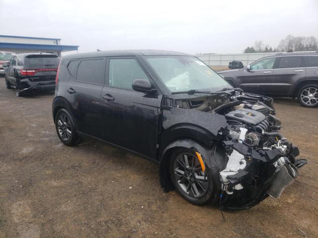 KIA SOUL EX 2020 with VIN KNDJ33AU2L7028053 - Photo from auction
