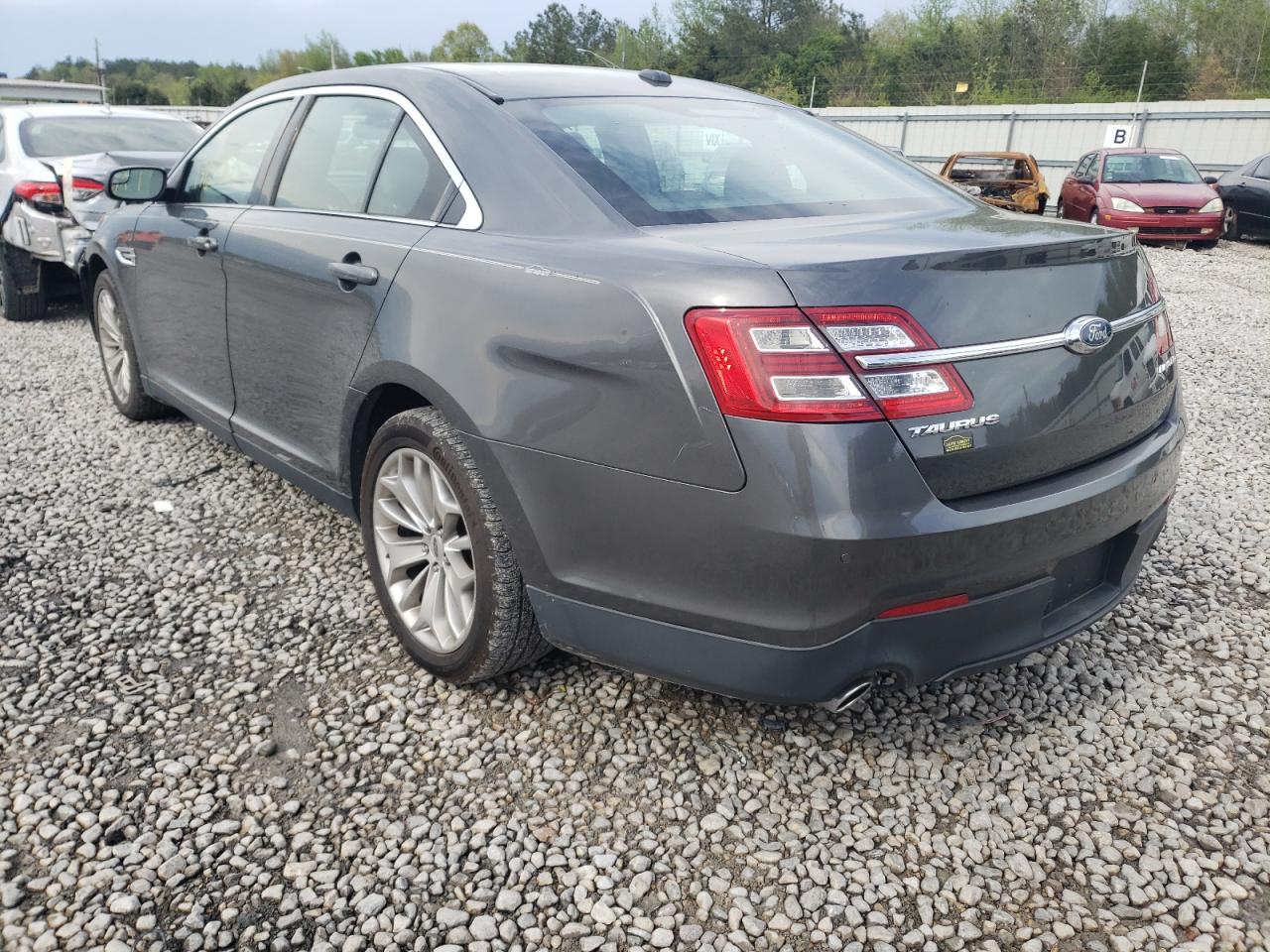 Photo 3 from auction – 2015 FORD TAURUS LIM with VIN 1FAHP2F85FG168665