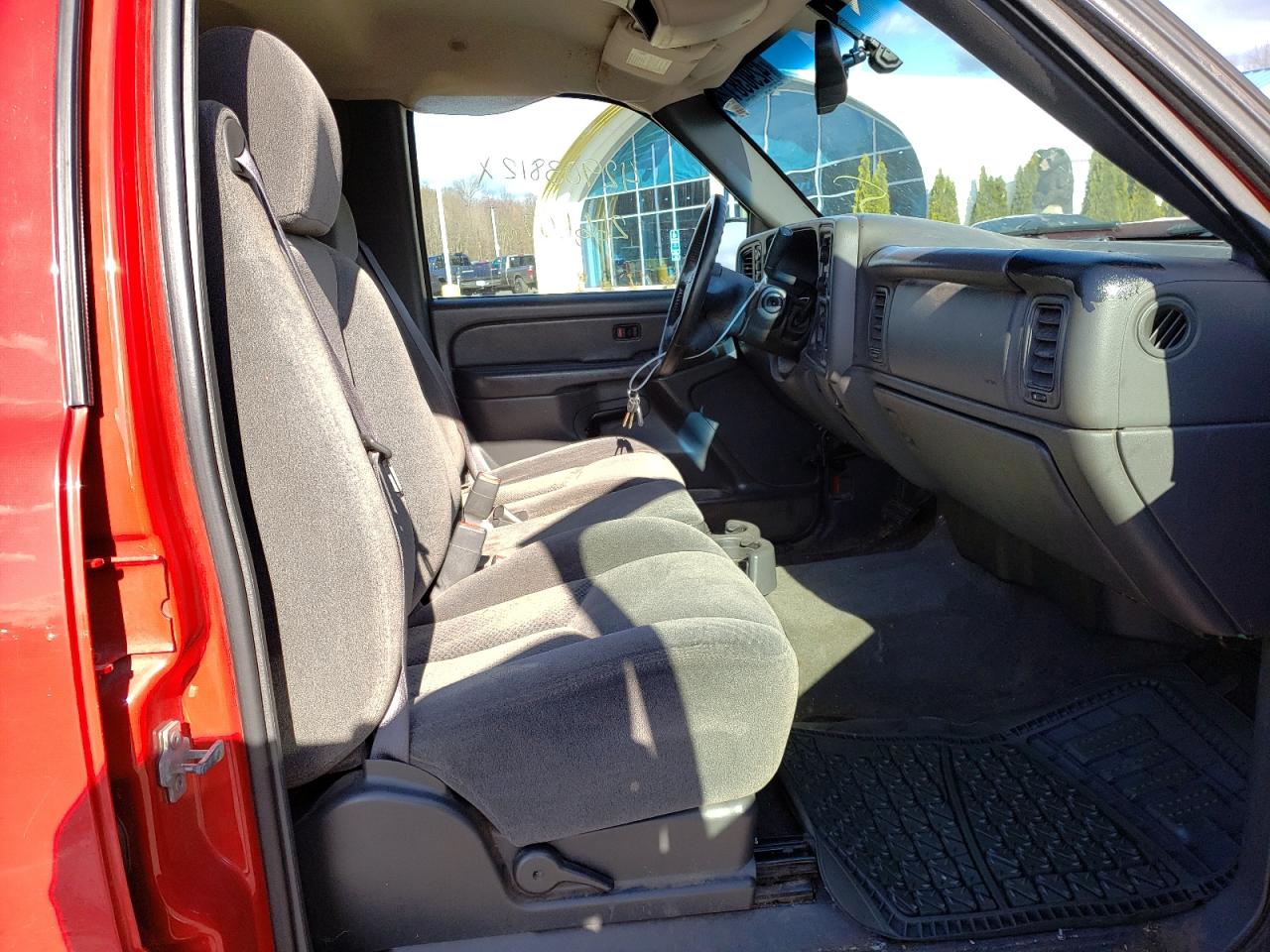 Photo 5 from auction – 2005 CHEVROLET SILVERADO with VIN 2GCEK13T051183097