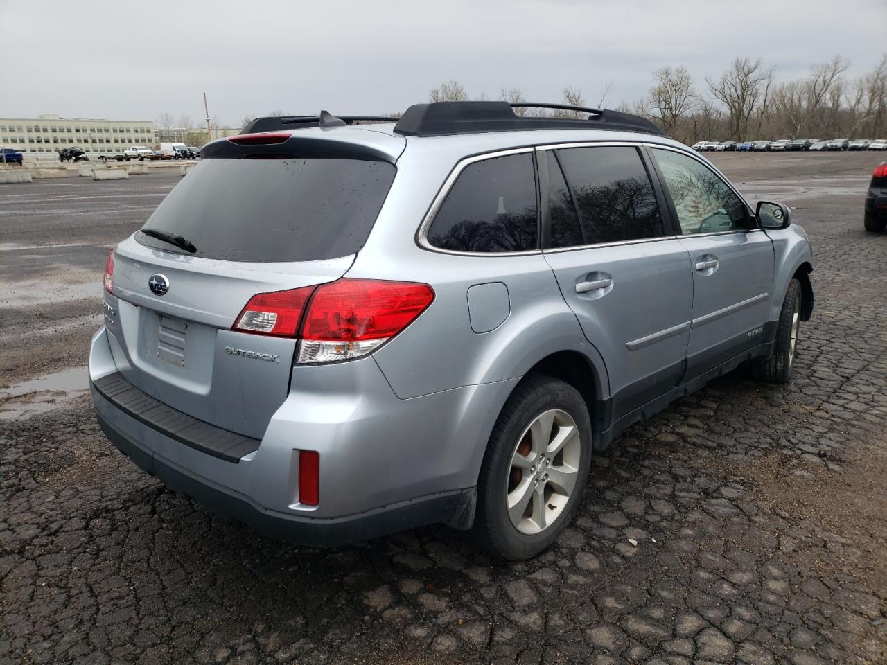 Photo 4 from auction – 2013 SUBARU OUTBACK 2. with VIN 4S4BRCLC7D3275788