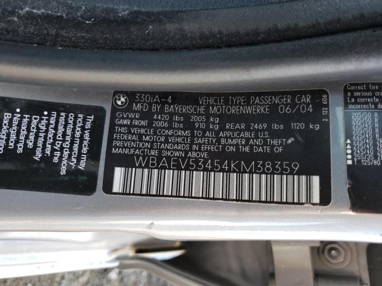 Photo 10 from auction – 2004 BMW 330 I with VIN WBAEV53454KM38359