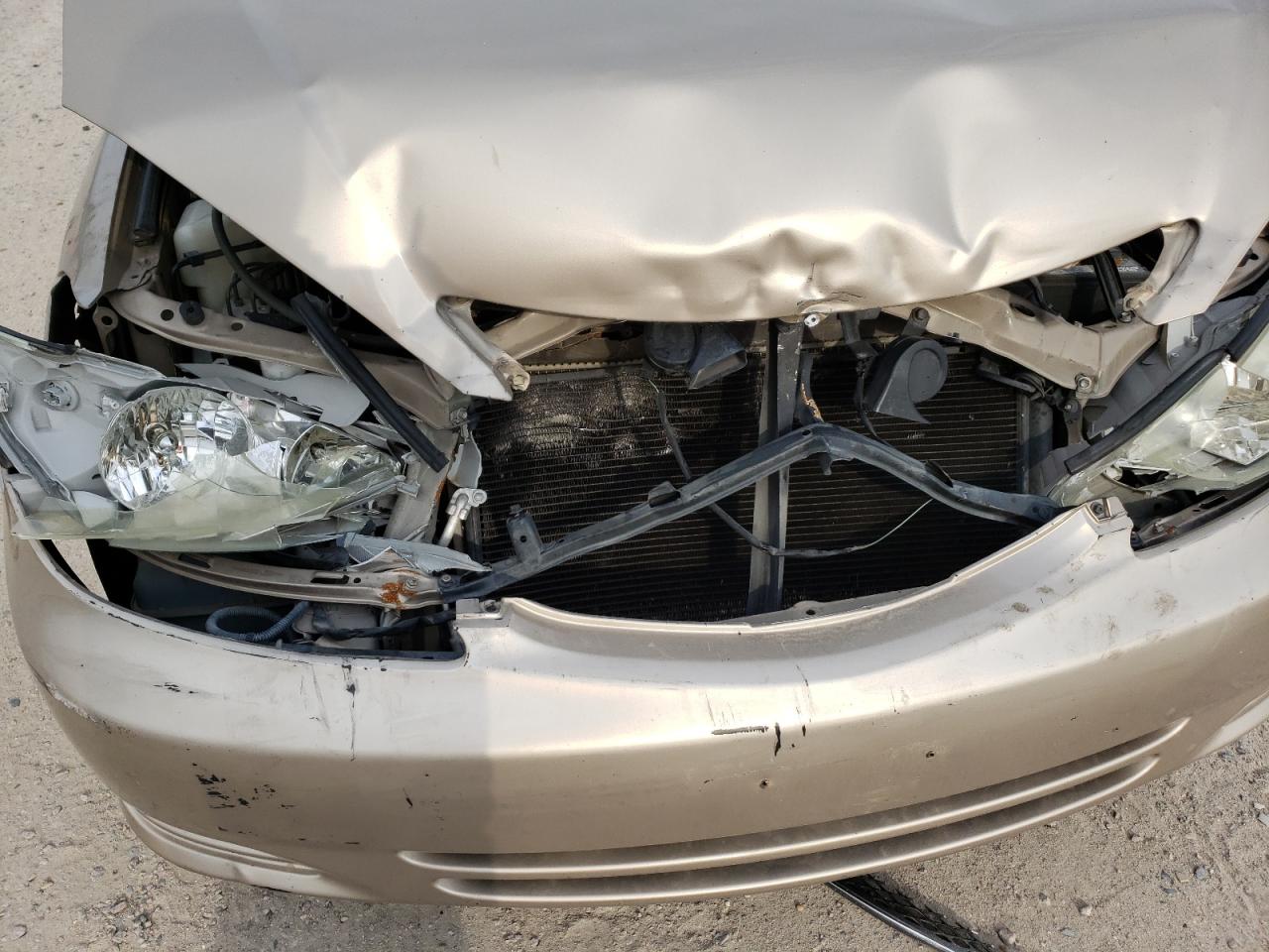 Photo 9 from auction – 2003 TOYOTA CAMRY LE with VIN 4T1BE32K33U127294
