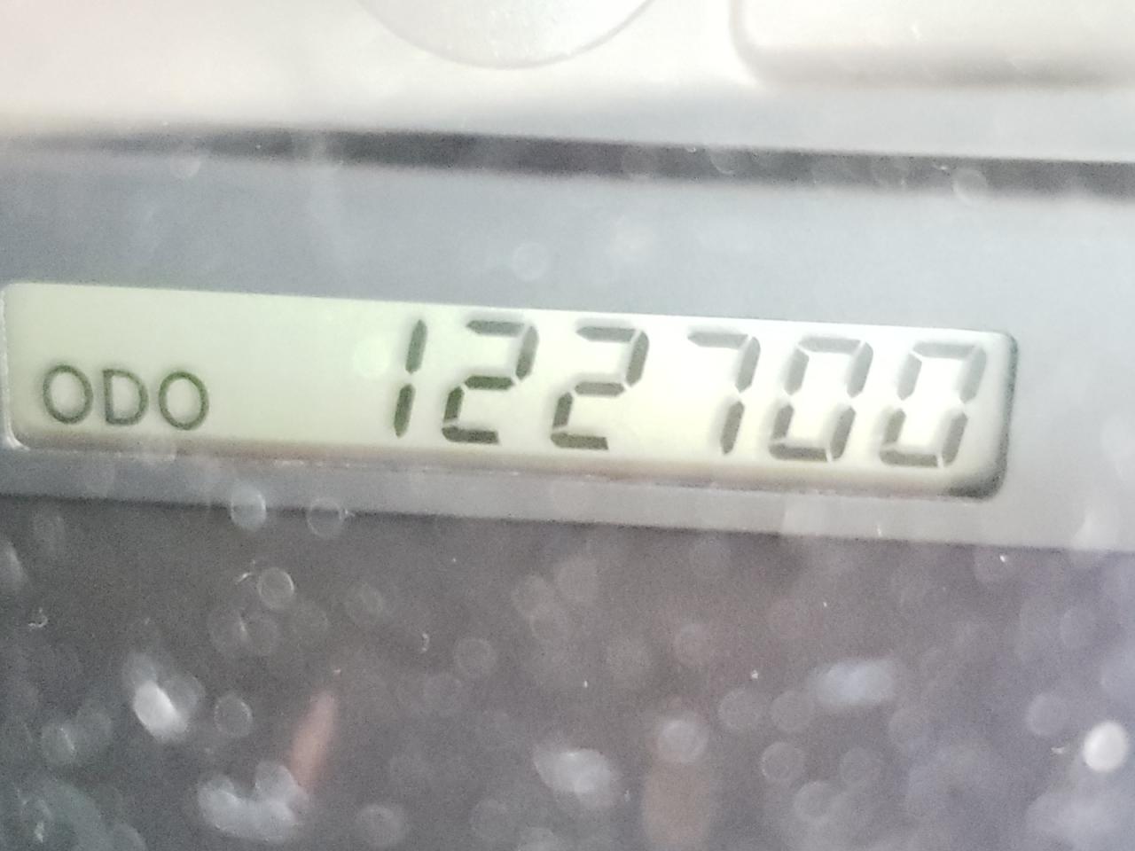 Photo 8 from auction – 2004 TOYOTA CAMRY LE with VIN 4T1BE32K14U287563