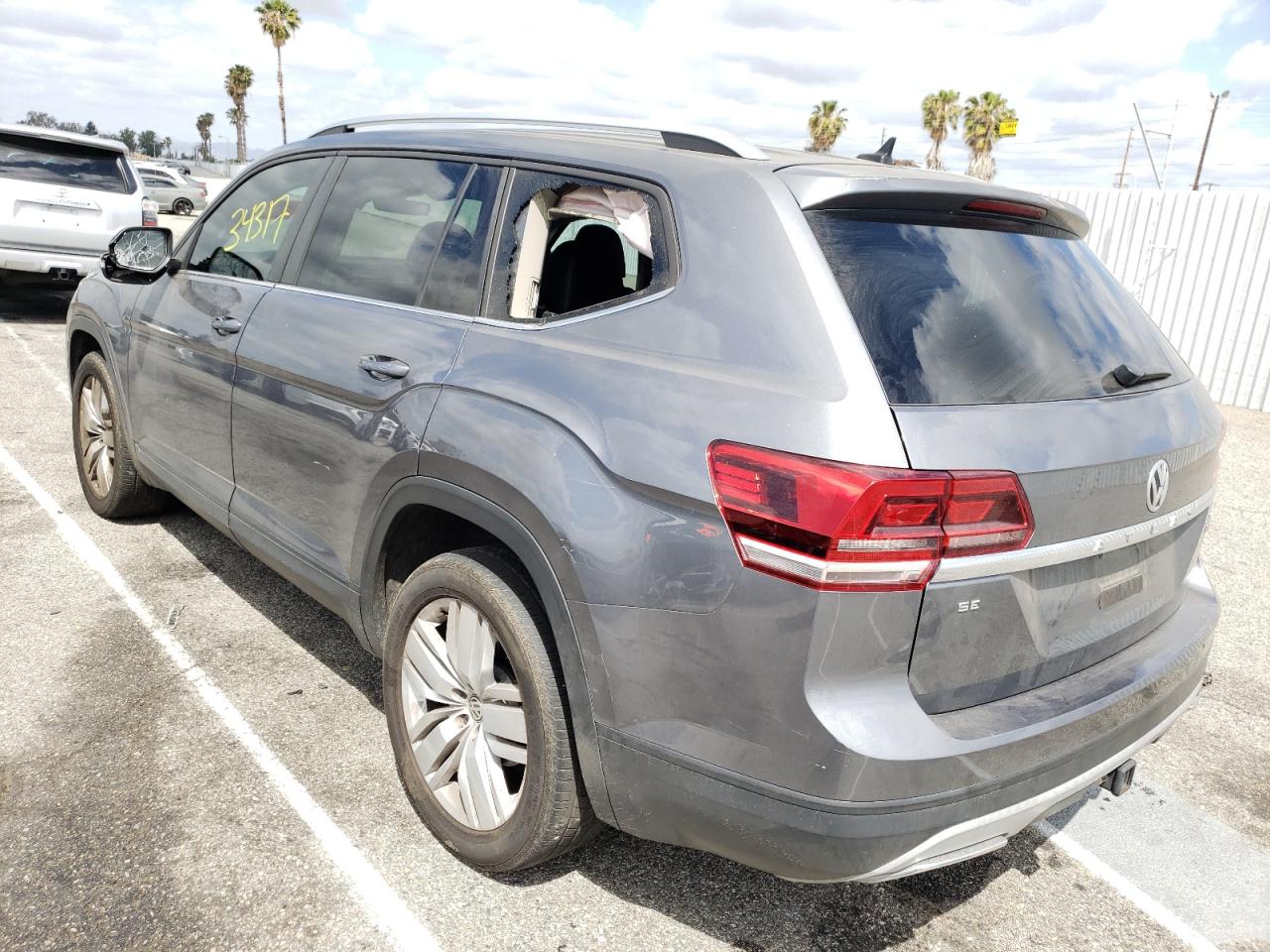 Photo 3 from auction – 2019 VOLKSWAGEN ATLAS SE with VIN 1V2UR2CA0KC508024