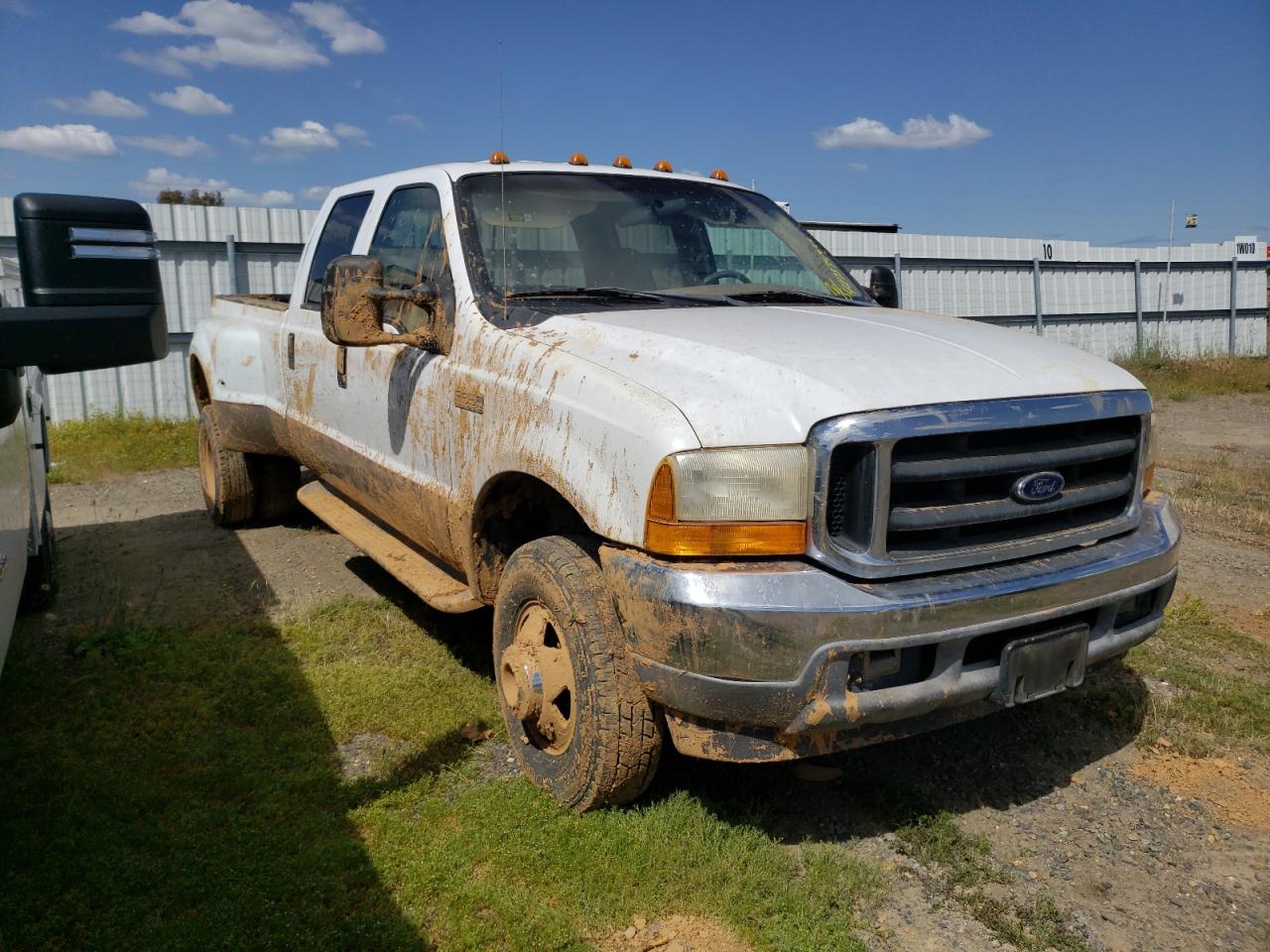 FORD F350 SUPER 1999 with VIN 1FTWW33S8XEA62671 - Photo from auction