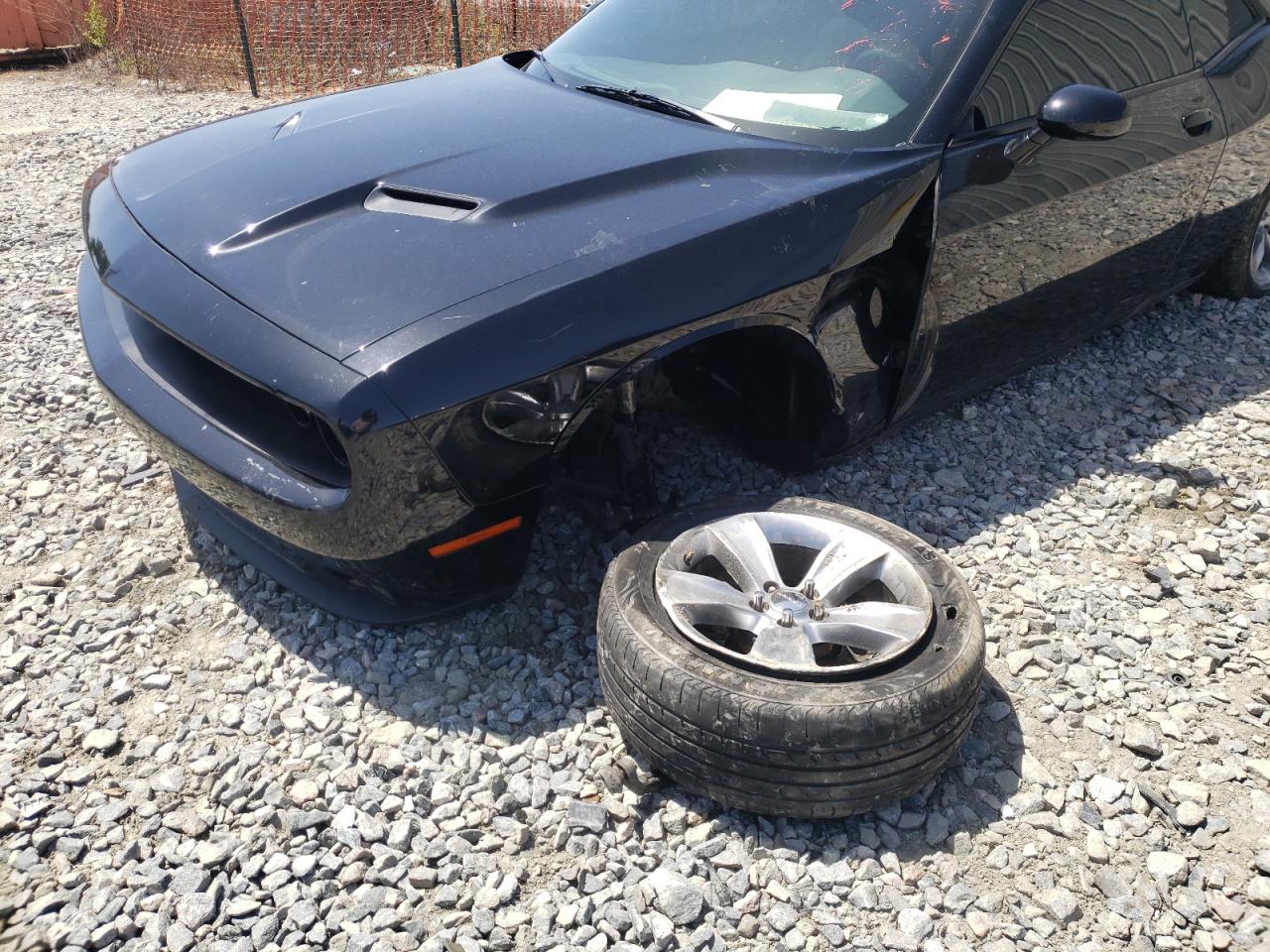 Photo 9 from auction – 2016 DODGE CHALLENGER with VIN 2C3CDZAG7GH232025