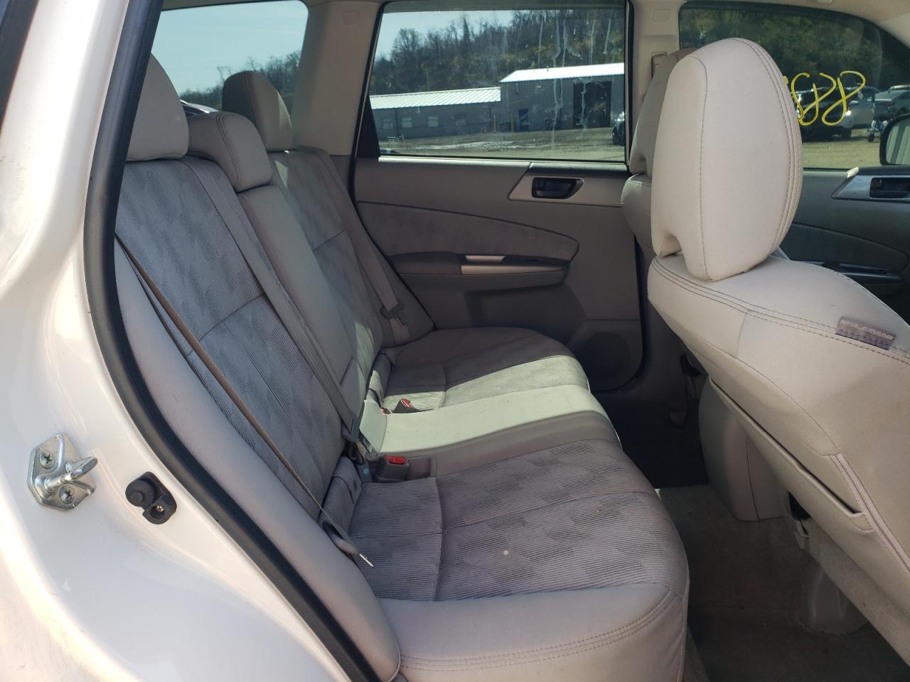 Photo 6 from auction – 2010 SUBARU FORESTER X with VIN JF2SH6BC1AH770806