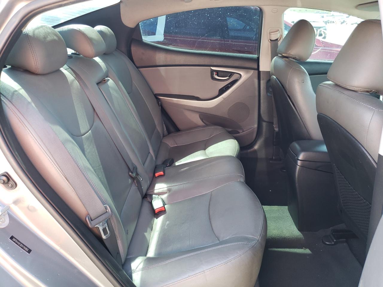 Photo 6 from auction – 2013 HYUNDAI ELANTRA GL with VIN 5NPDH4AE9DH190868
