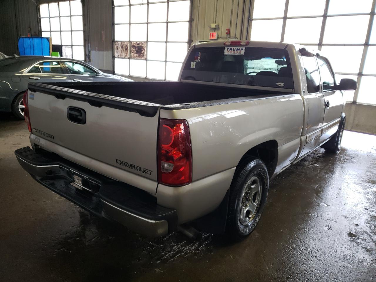 Photo 4 from auction – 2003 CHEVROLET silverado with VIN 2GCEC19V131316145