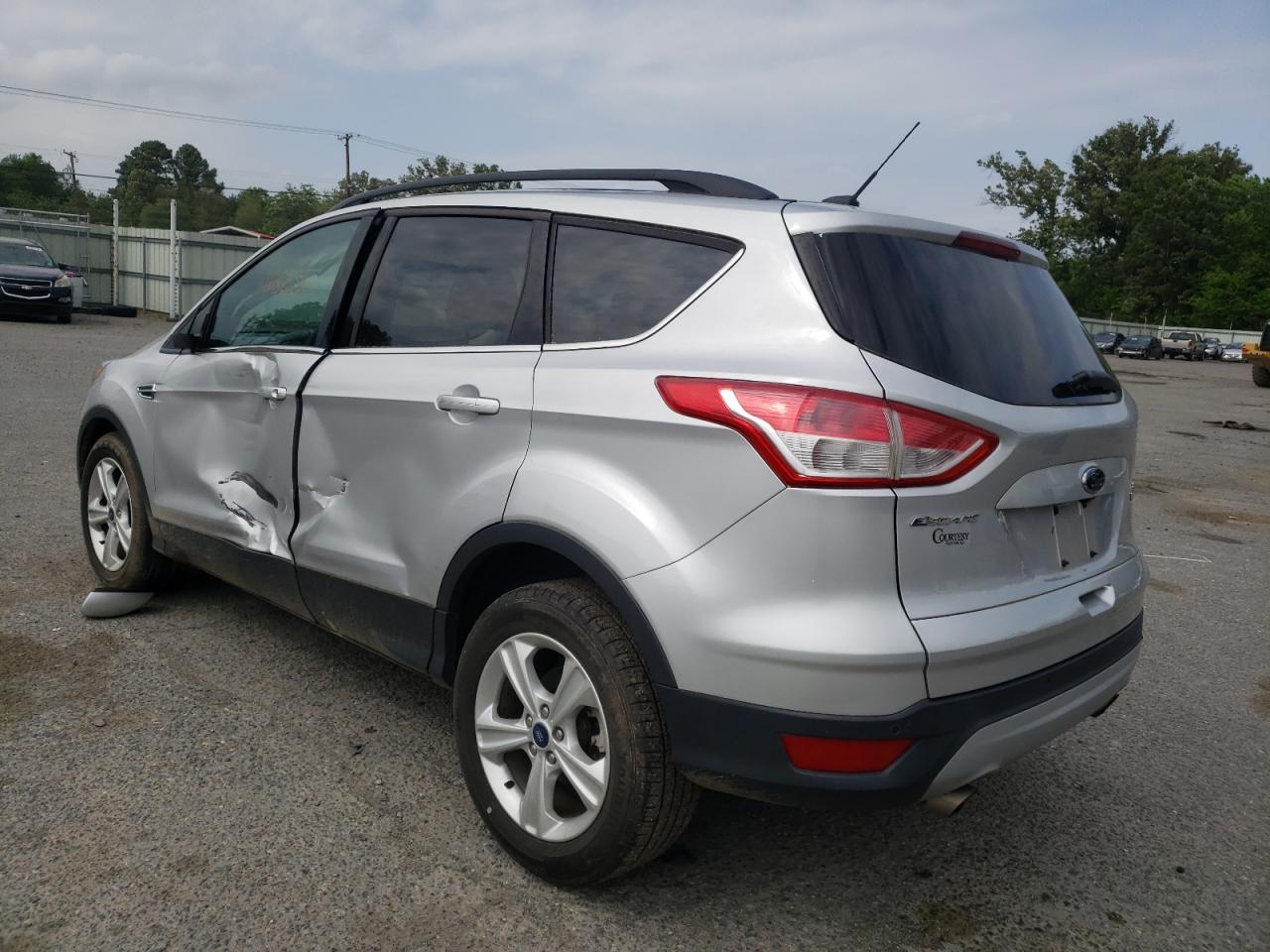 Photo 3 from auction – 2015 FORD ESCAPE SE with VIN 1FMCU0GX5FUB09958