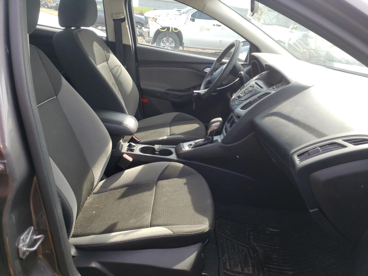 Photo 14 from auction – 2014 FORD FOCUS SE with VIN 1FADP3F27EL223459