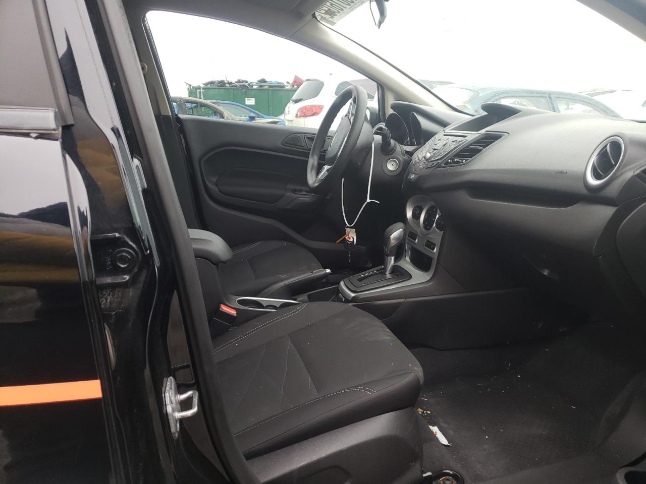 Photo 5 from auction – 2018 FORD FIESTA SE with VIN 3FADP4BJ8JM109756