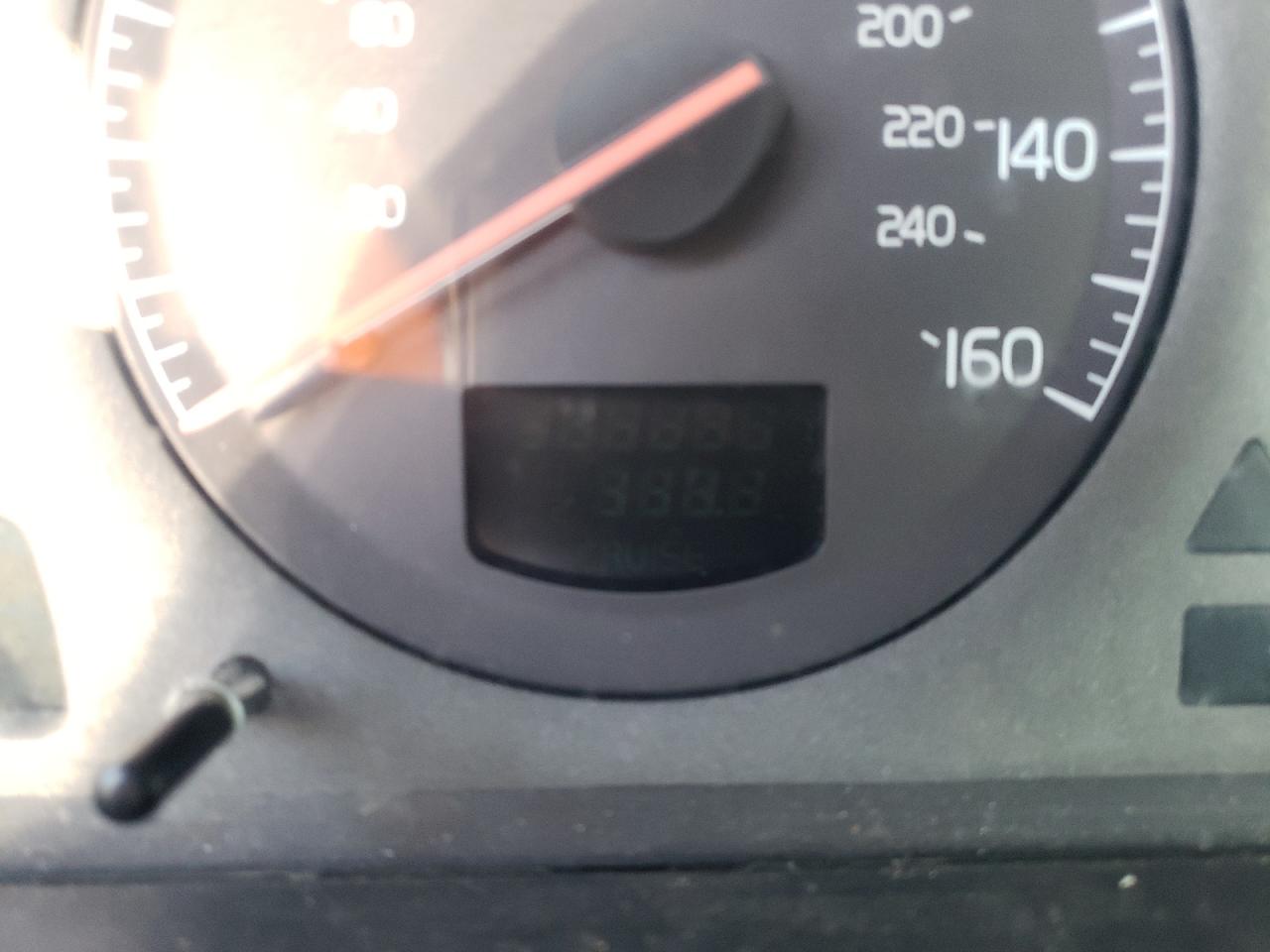 Photo 8 from auction – 2003 VOLVO XC70 with VIN YV1SZ59H431103791