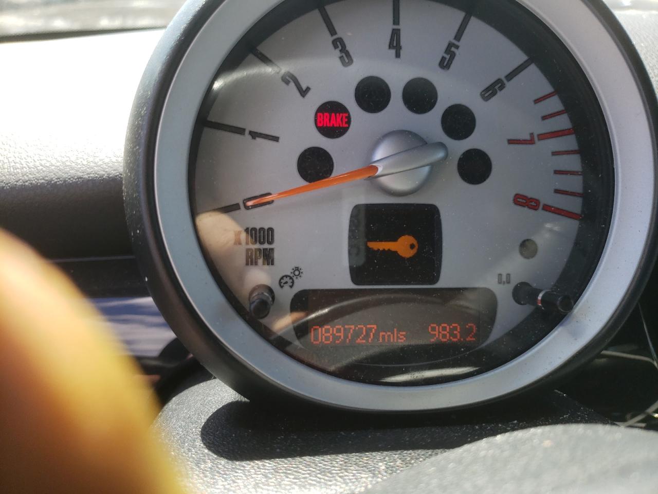 Photo 8 from auction – 2010 MINI COOPER S C with VIN WMWMM3C5XATP75188